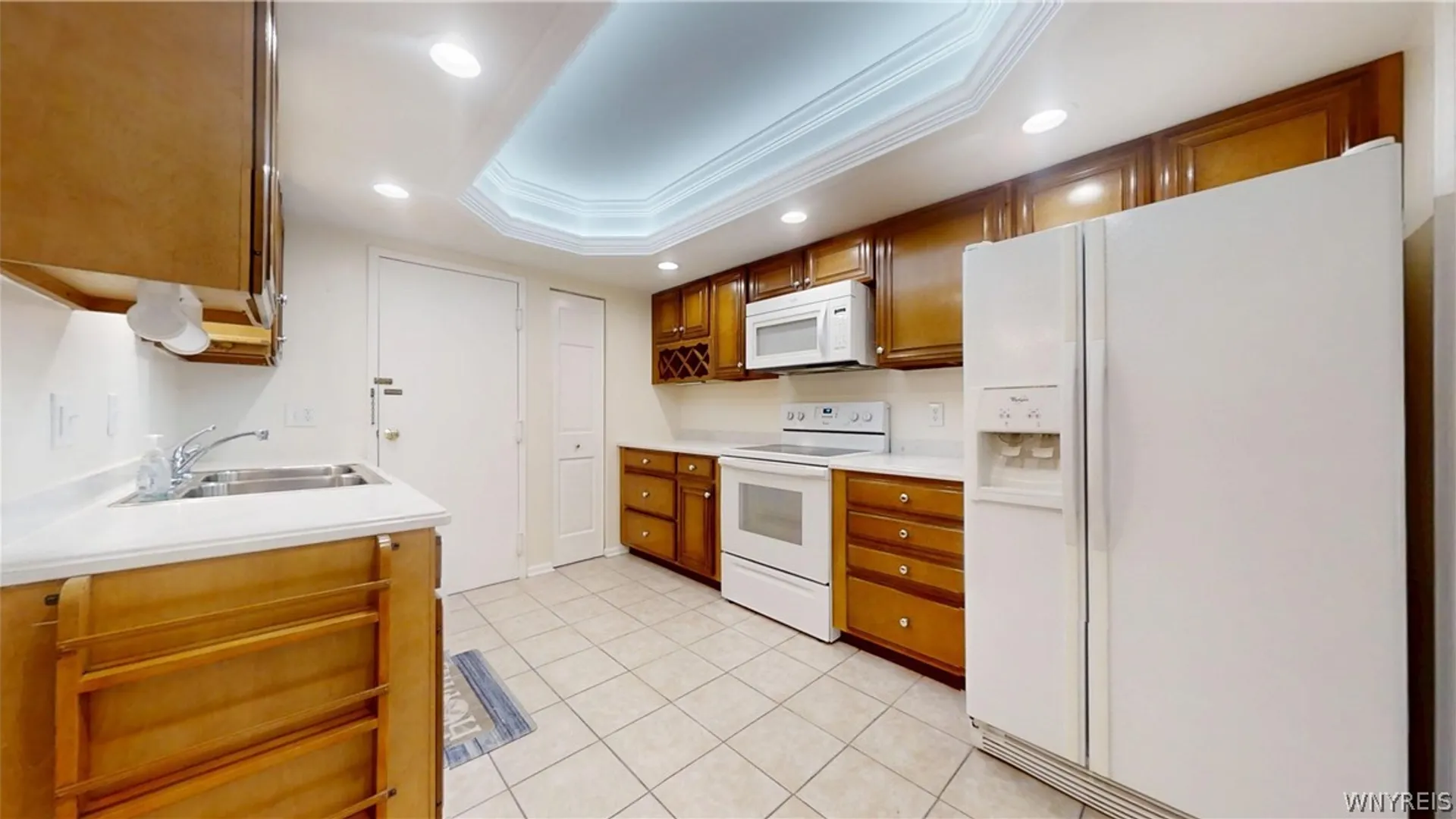 Property at 105 Homer Ln, Amherst, NY 14221 14