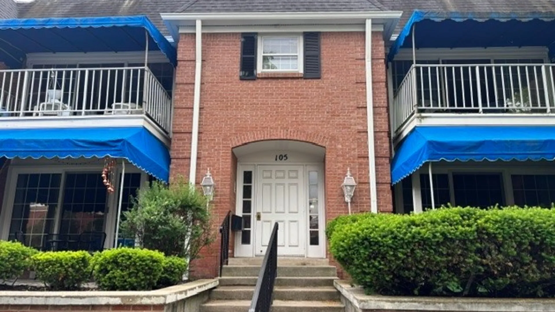 Property at 105 Homer Ln, Amherst, NY 14221 2