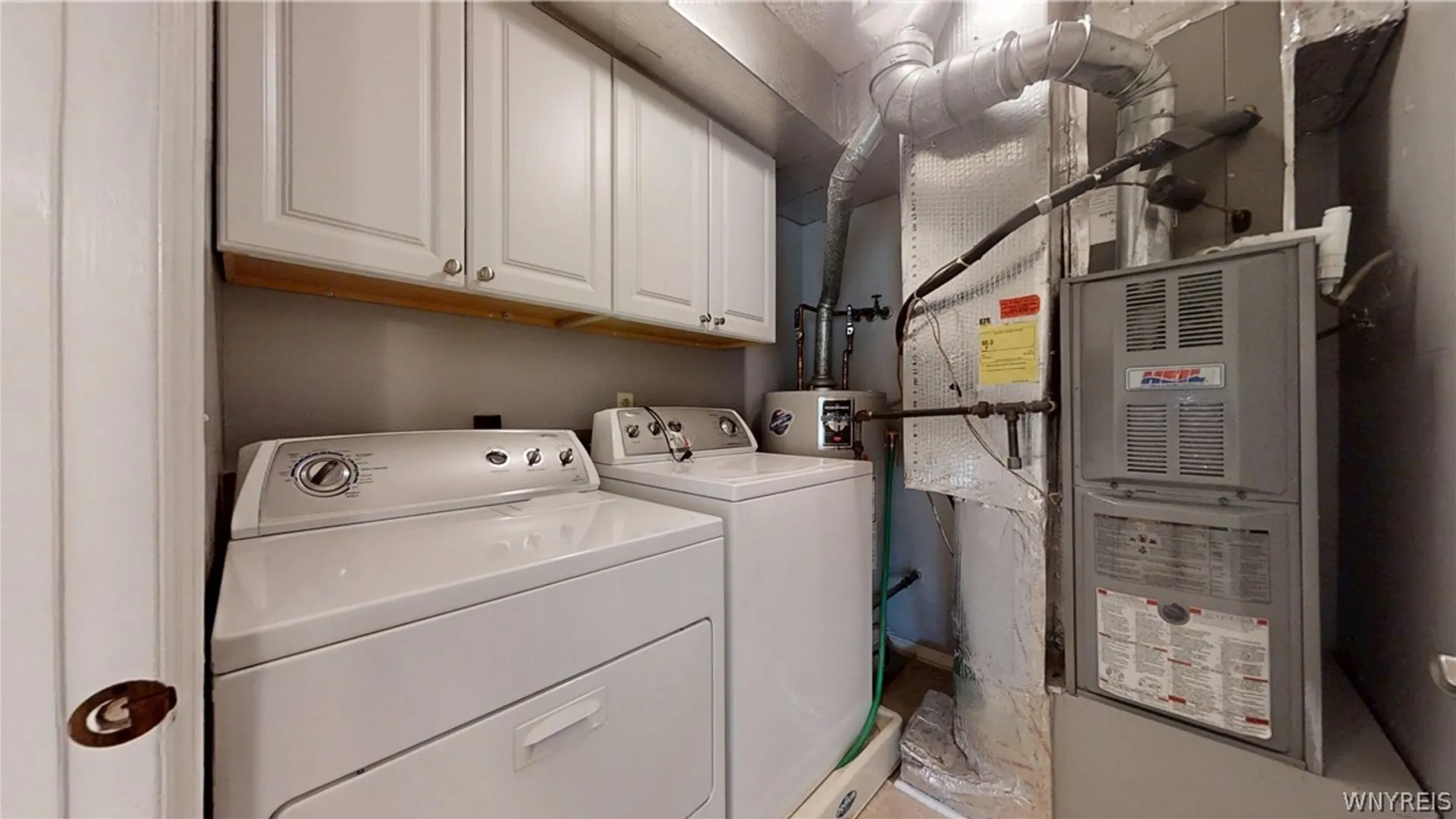 Property at 105 Homer Ln, Amherst, NY 14221 28
