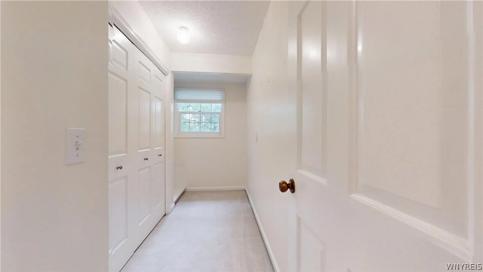 Property at 105 Homer Ln, Amherst, NY 14221 7