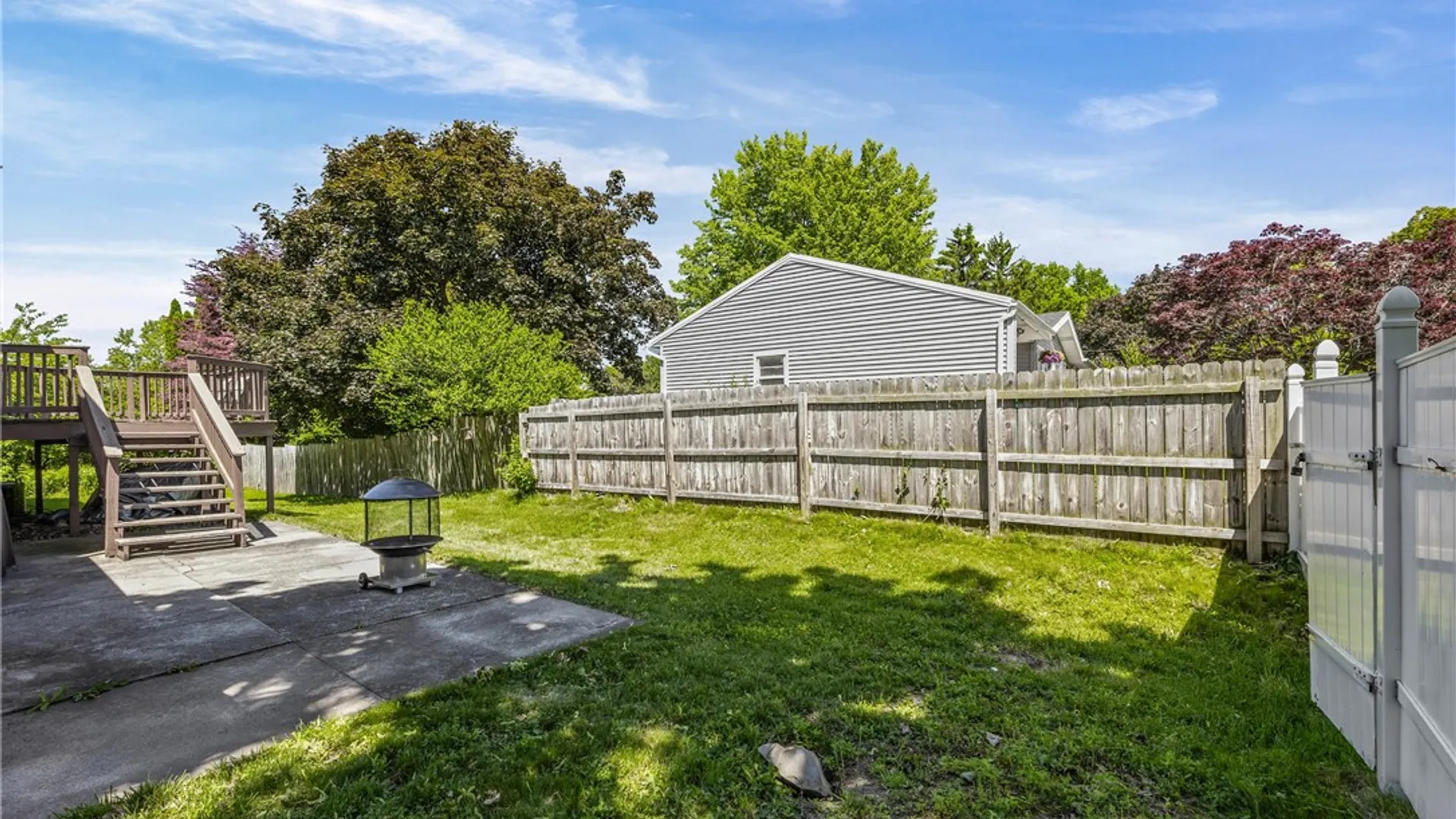 Property at 8 Kinmont Drive, Greece, NY 14612 29