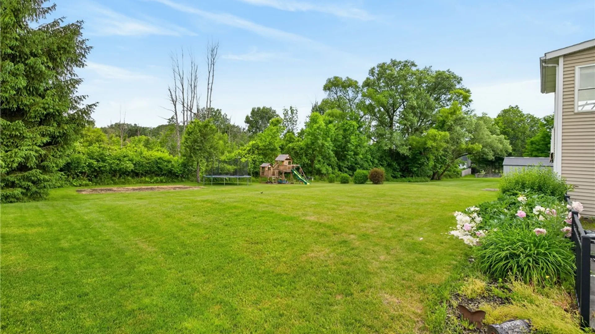 Property at 77 Broadmoor Trail, Perinton, NY 14450 44