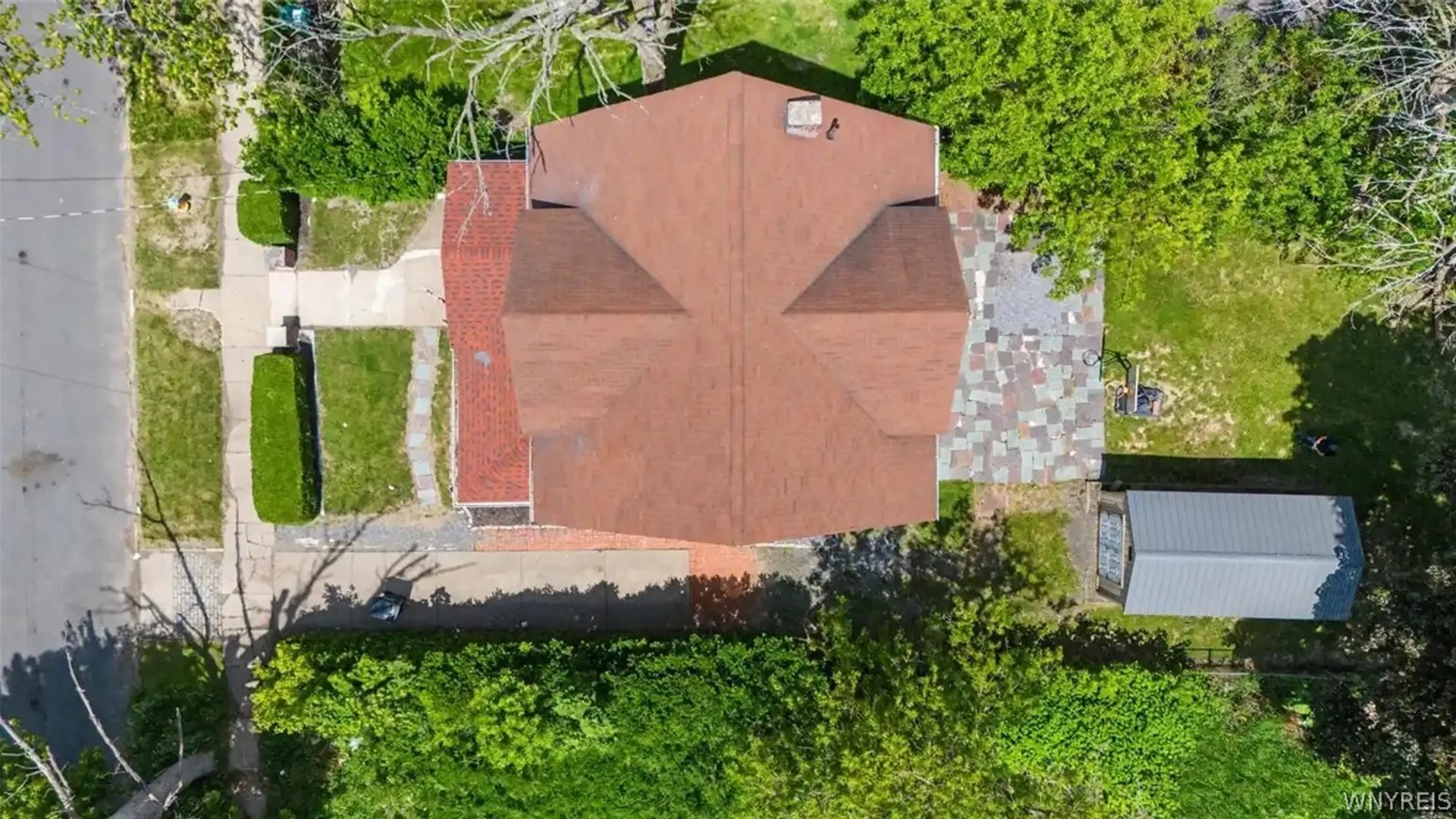 Property at 1623 10th Street, Niagara Falls, NY 14305 6