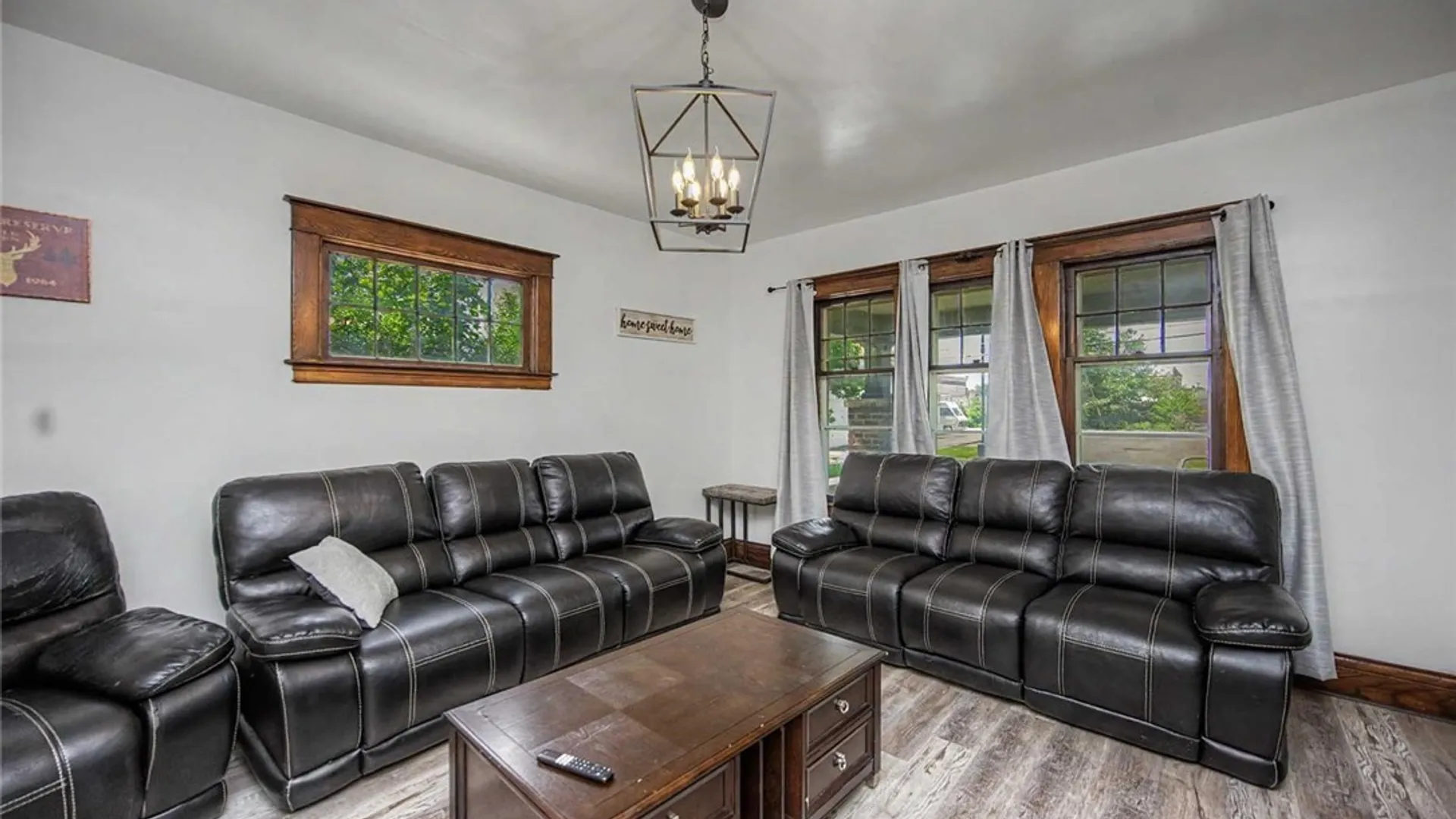 Property at 1623 10th Street, Niagara Falls, NY 14305 8