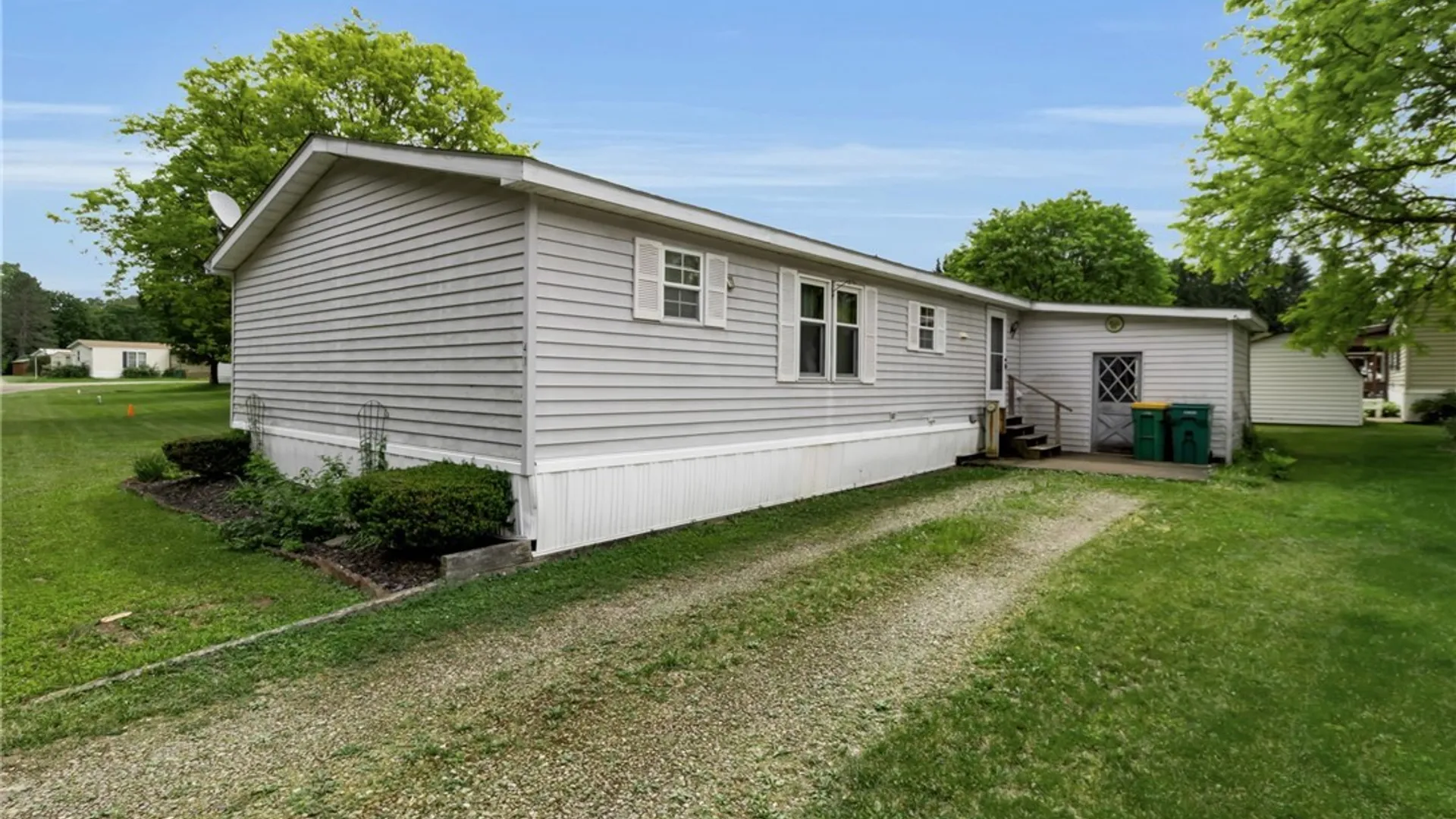 Property at 41 Sunset Lane, Yorkshire, NY 14009 41
