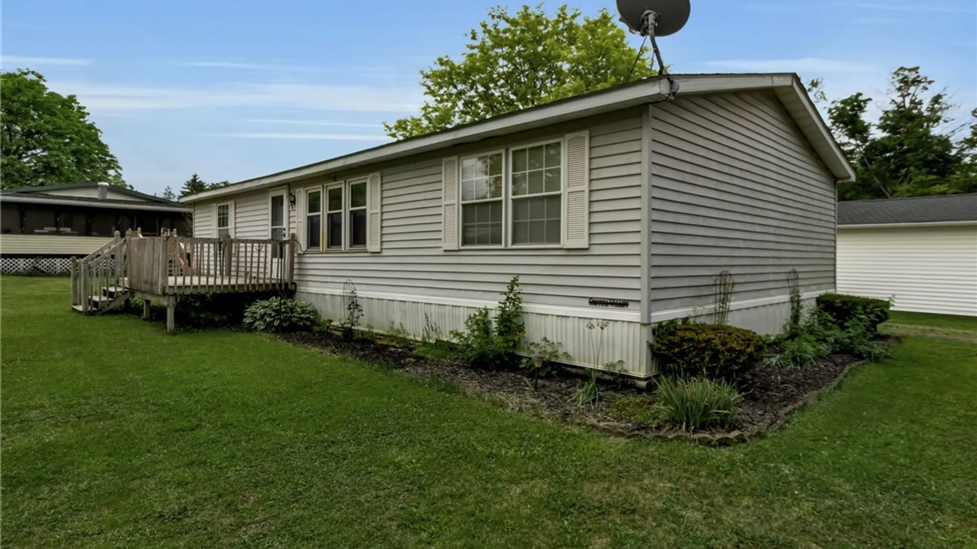 Property at 41 Sunset Lane, Yorkshire, NY 14009 44