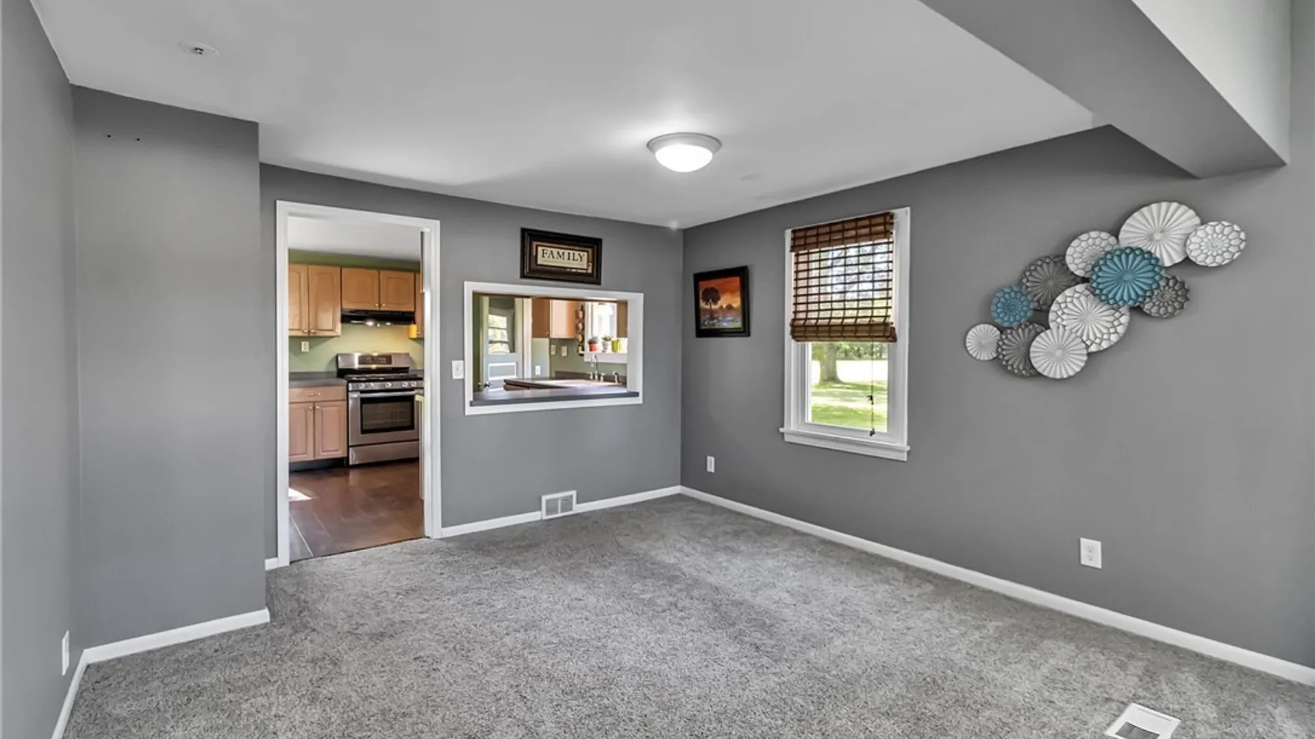 Property at 84 Westminster Road, West Seneca, NY 14224 8
