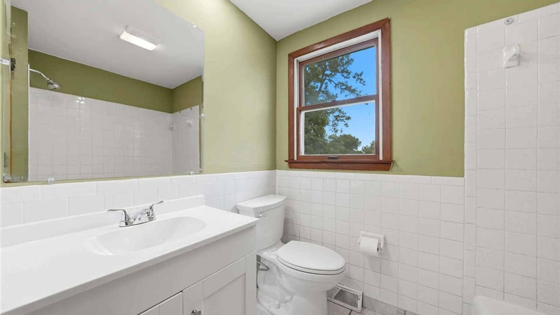 Property at 4123 Bryant Street, Hamburg, NY 14219 17