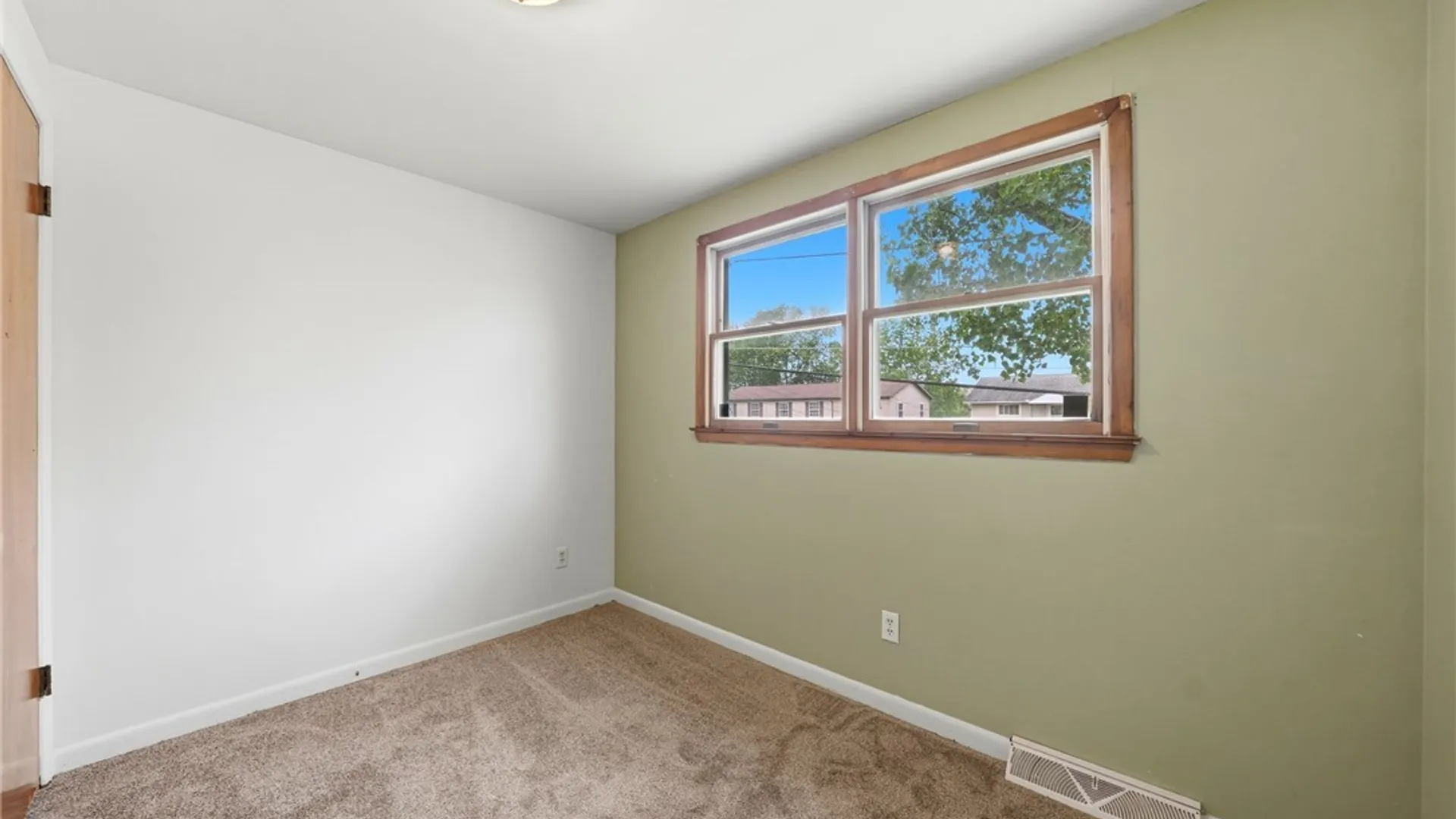 Property at 4123 Bryant Street, Hamburg, NY 14219 20
