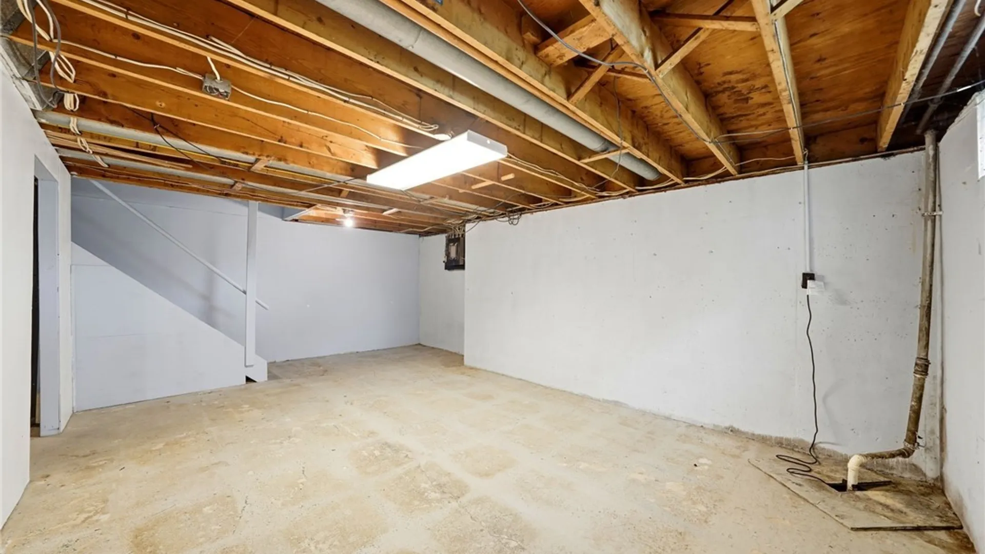 Property at 4123 Bryant Street, Hamburg, NY 14219 26