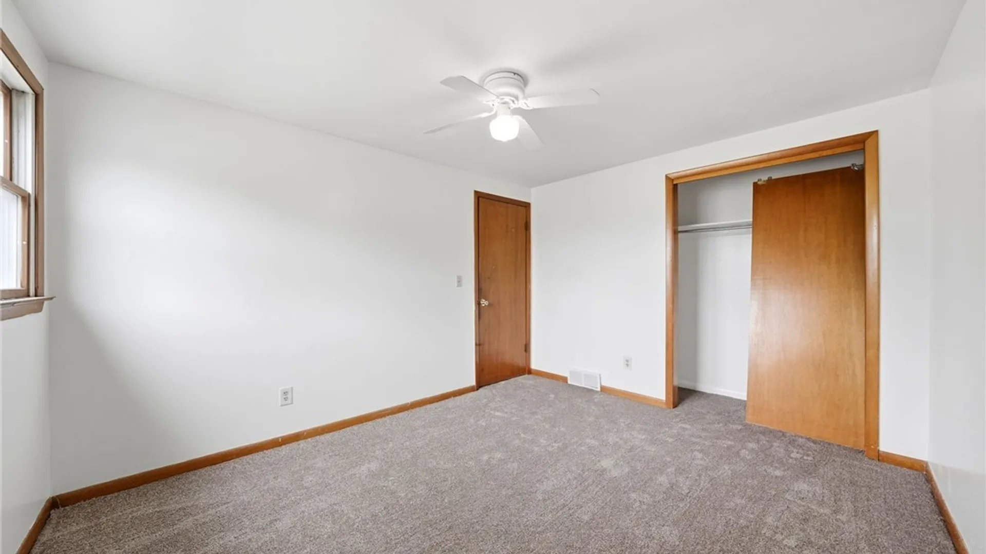 Property at 4123 Bryant Street, Hamburg, NY 14219 42