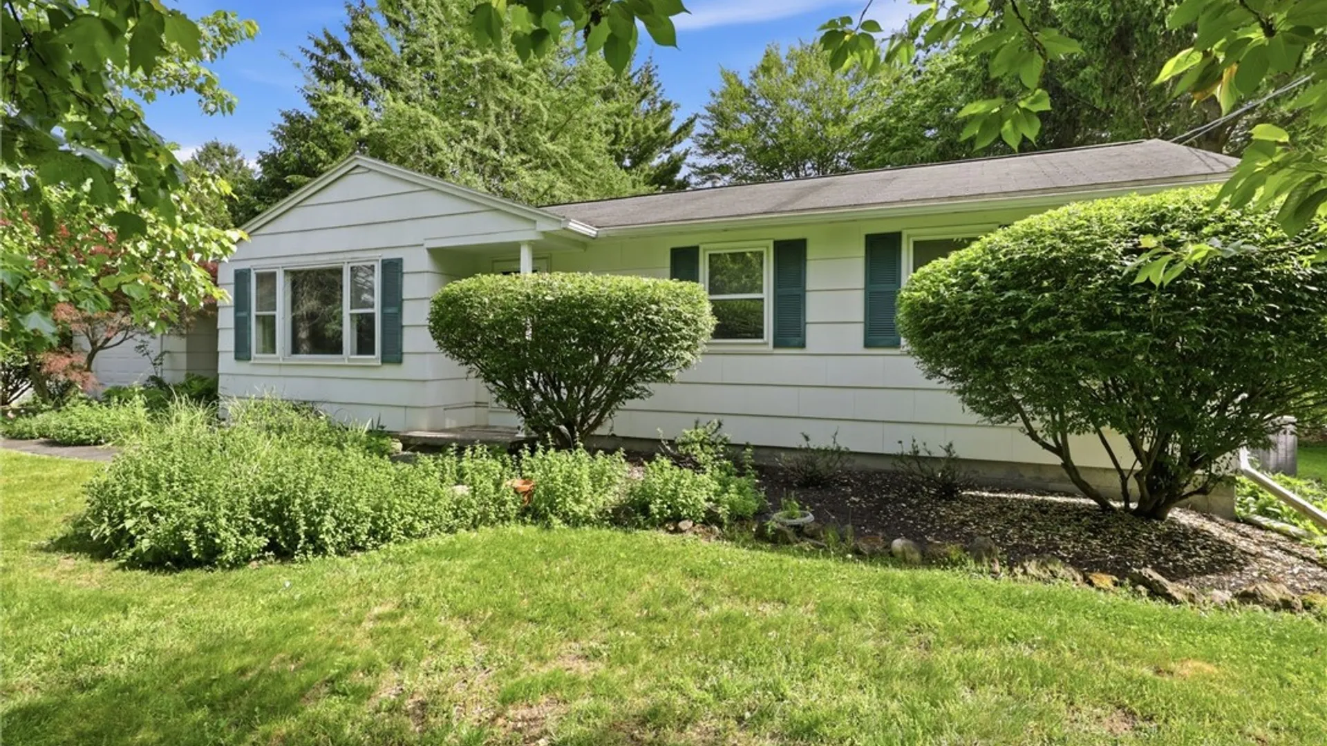 Property at 3155 Atlantic Avenue, Penfield, NY 14526 26