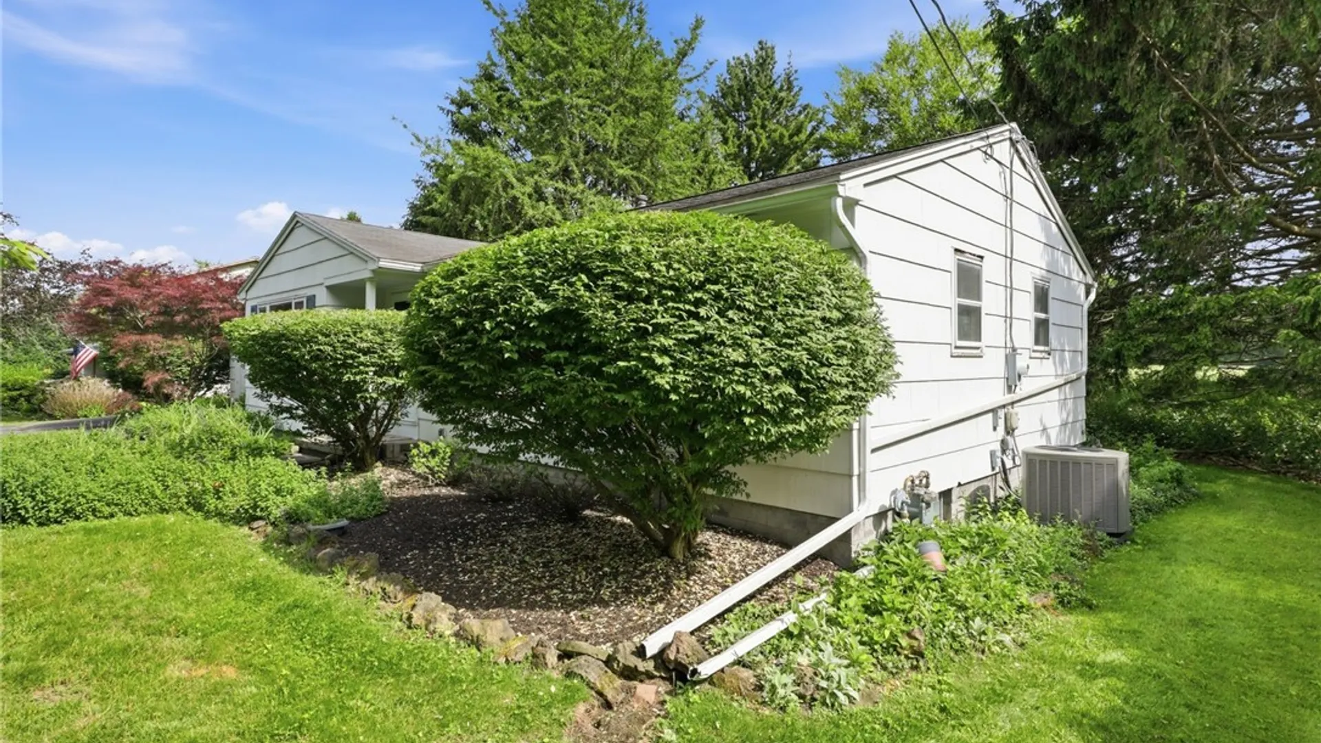 Property at 3155 Atlantic Avenue, Penfield, NY 14526 28