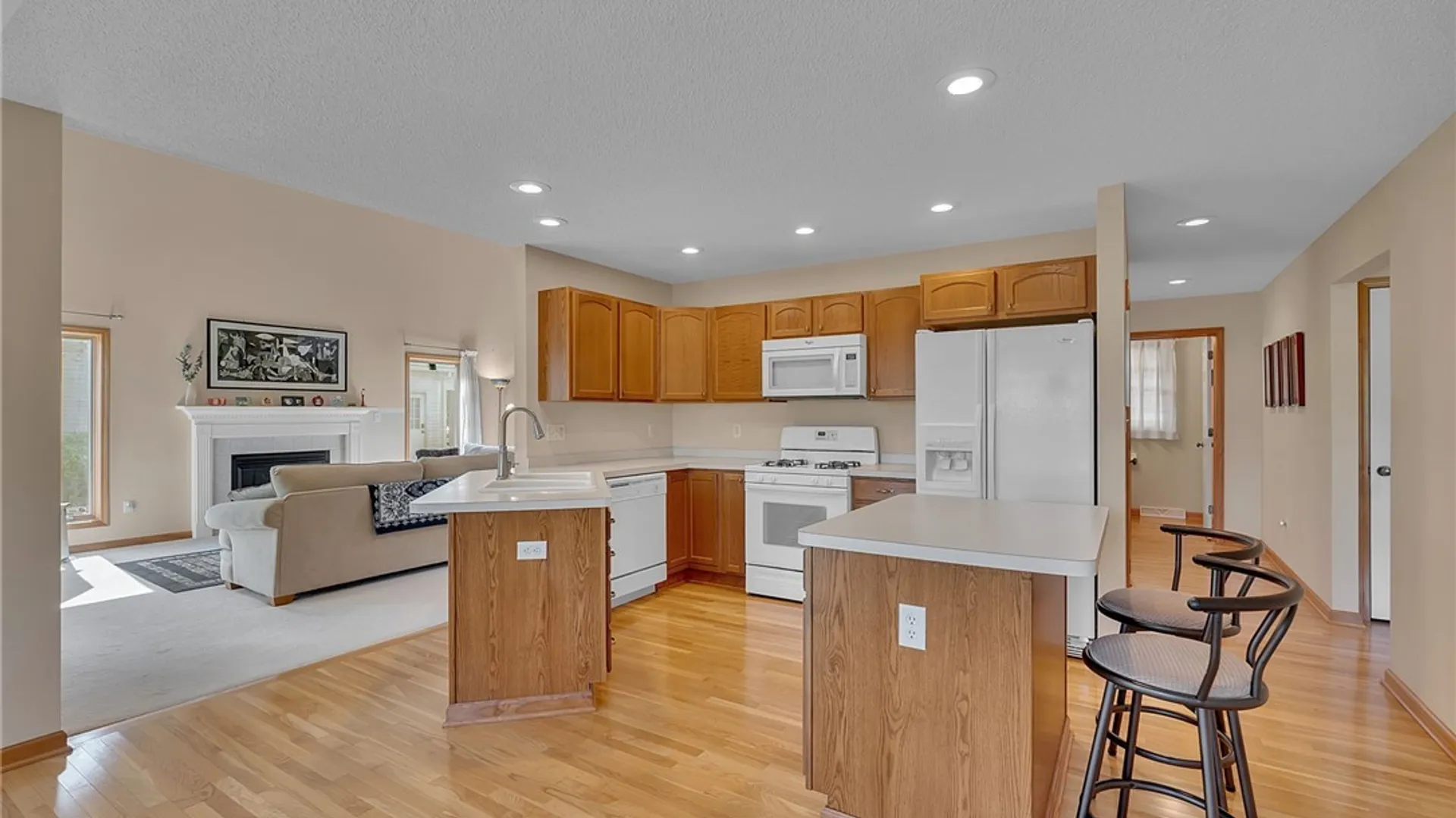 Property at 8908 Connemara Lane, Clarence, NY 14032 16