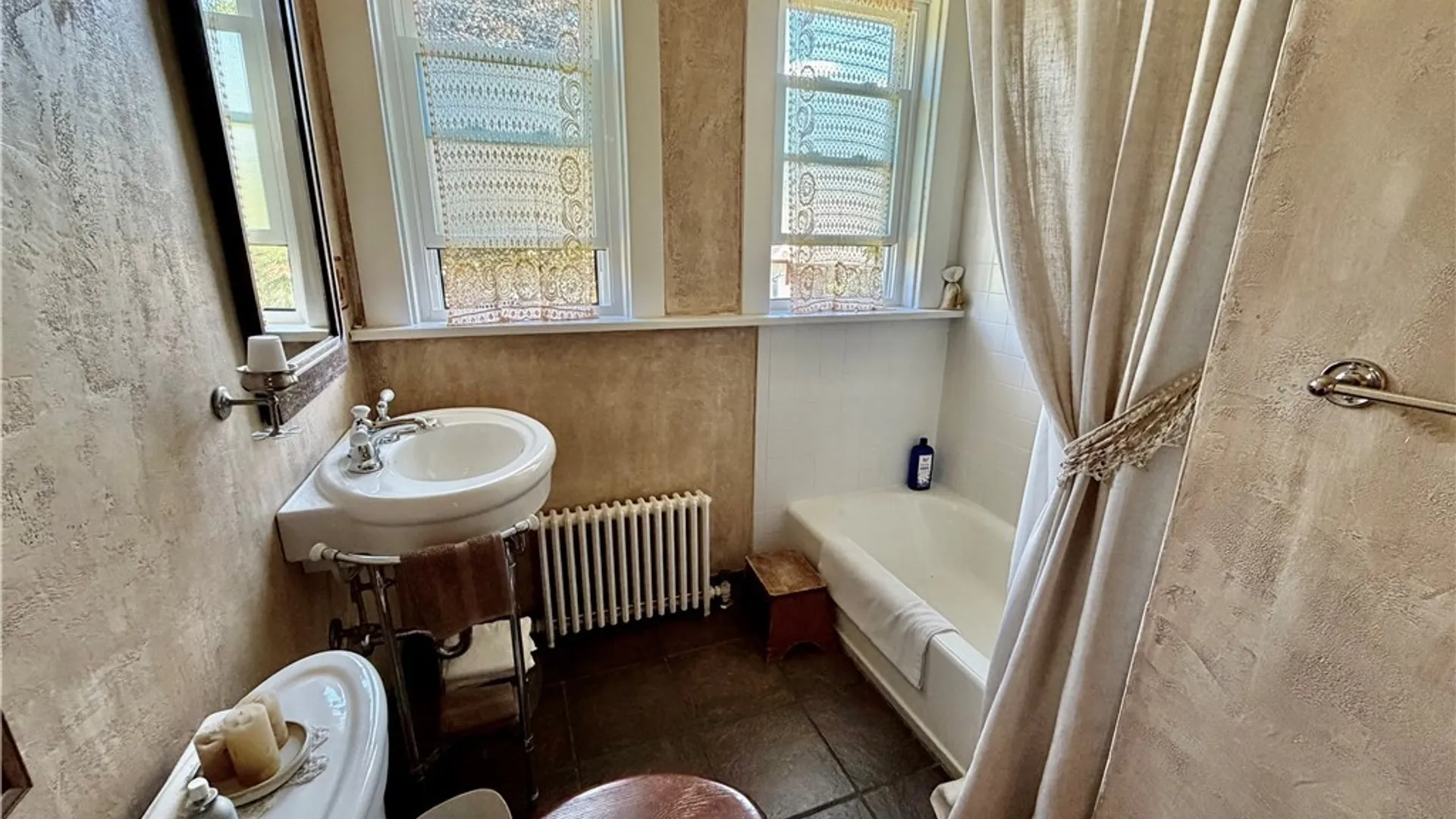 Property at 190 Parkside Avenue, Syracuse, NY 13207 37