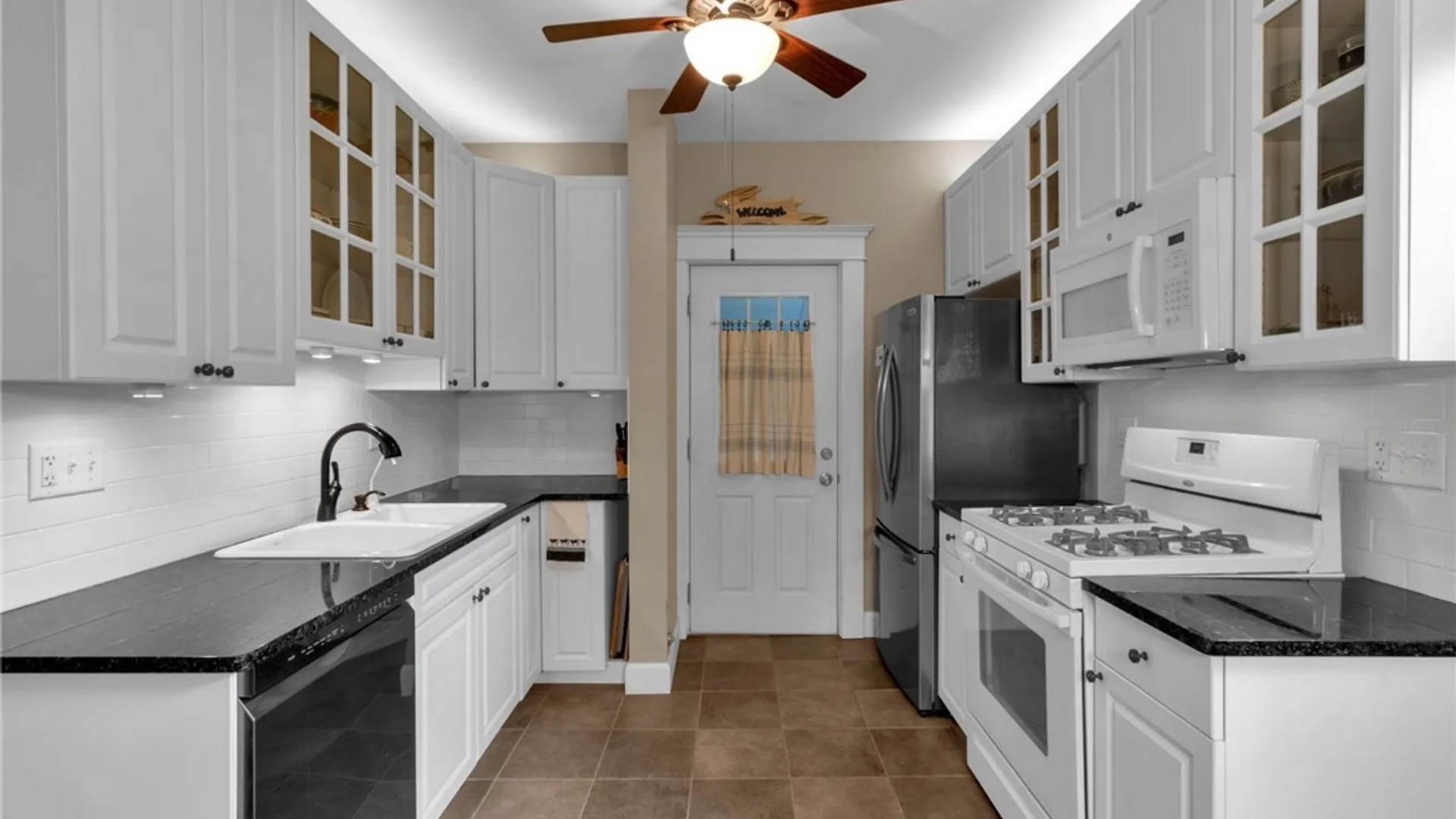 Property at 114 N Ellicott Street, Amherst, NY 14221 16