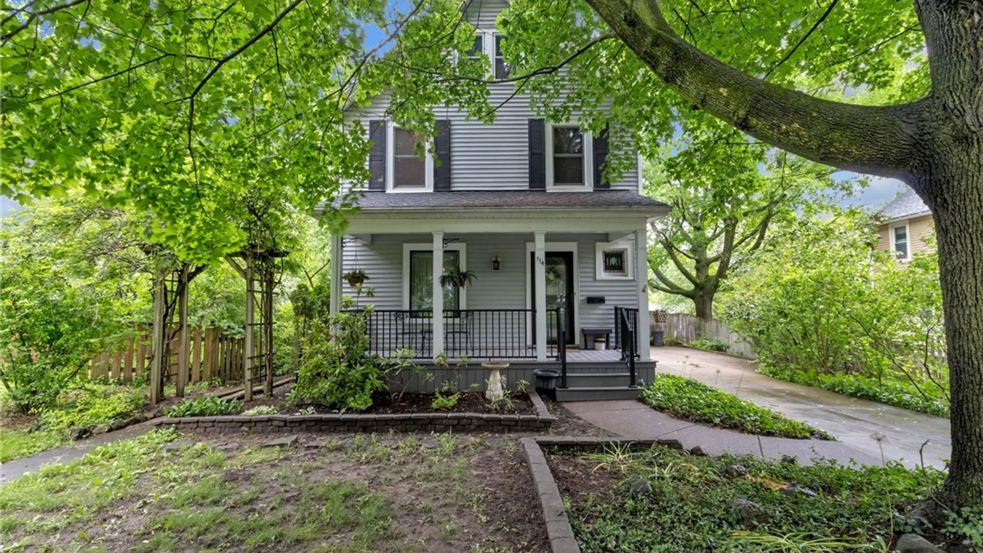 Property at 114 N Ellicott Street, Amherst, NY 14221 2