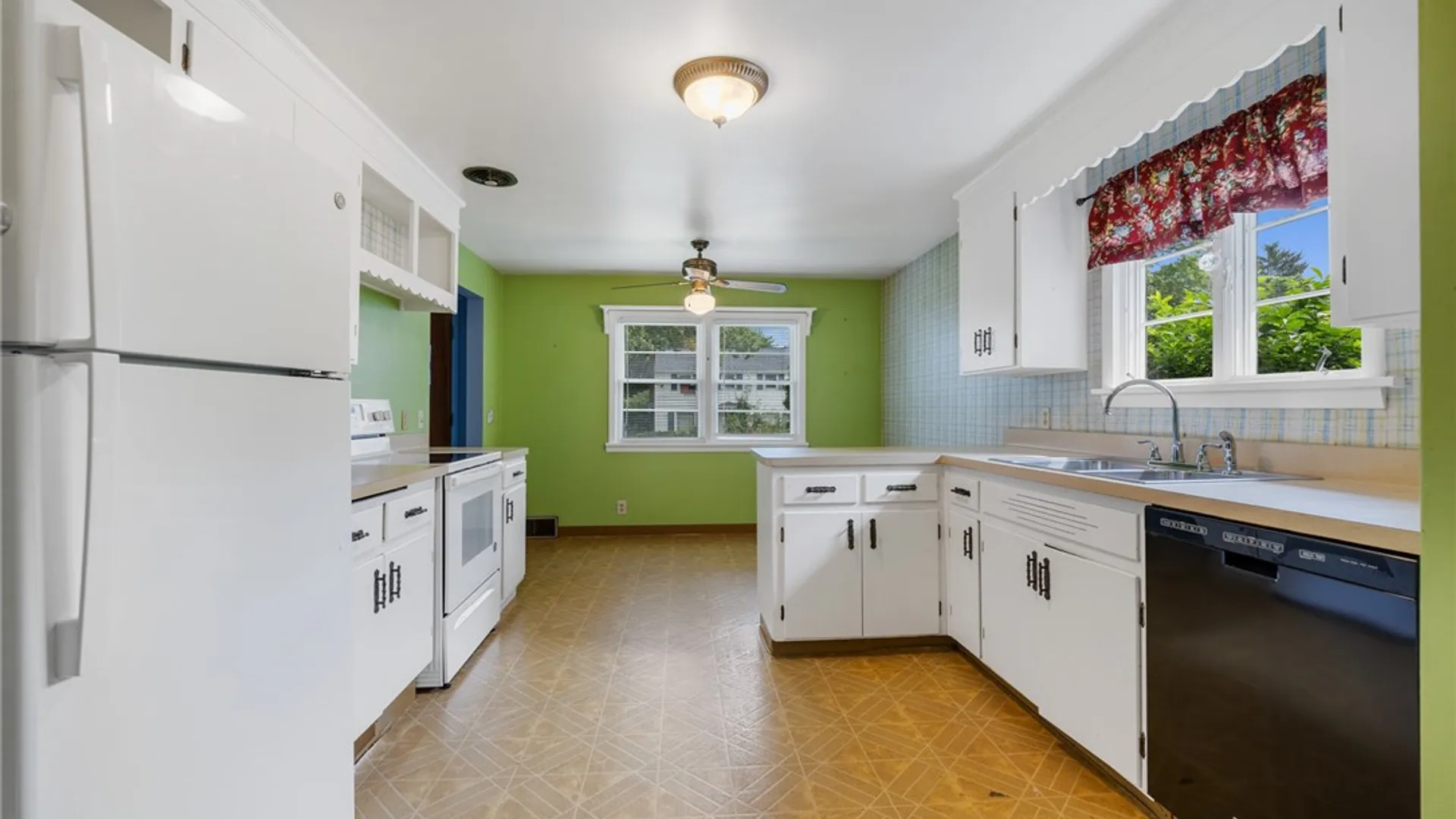 Property at 25 Wyncote Avenue, Irondequoit, NY 14609 11