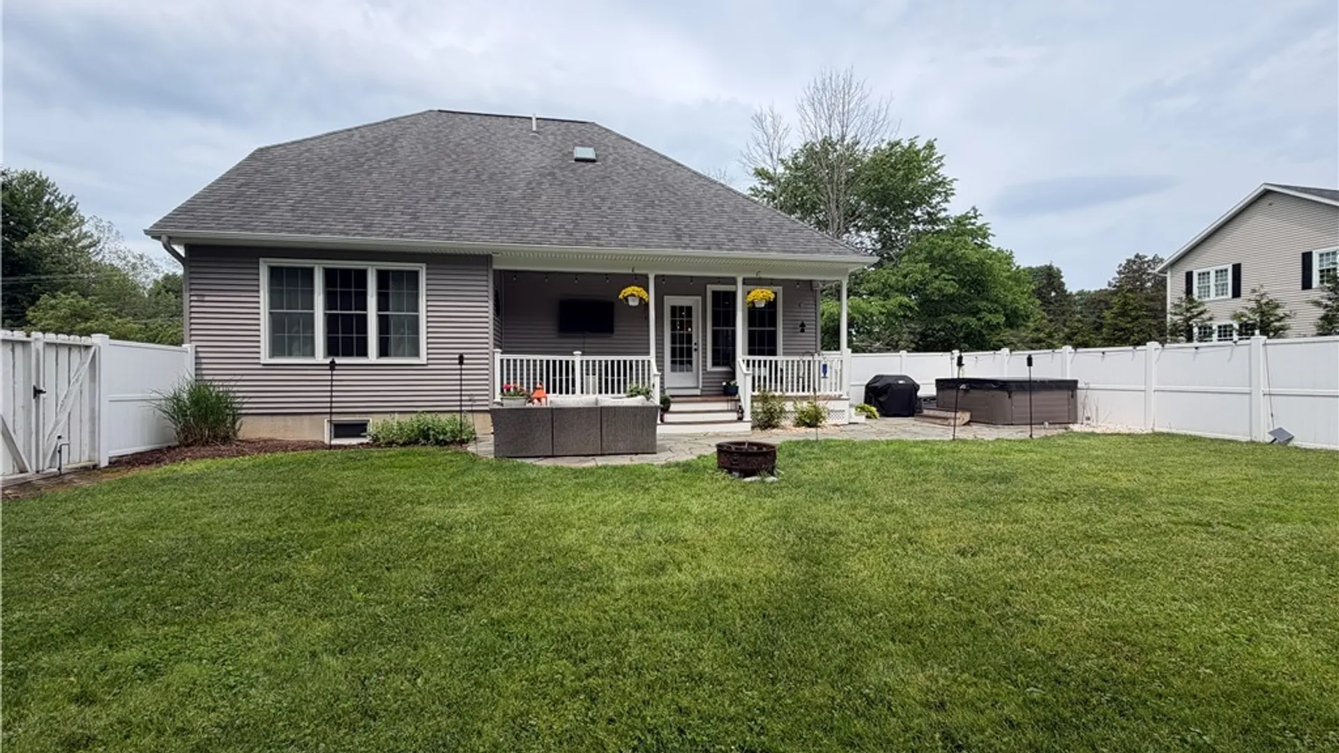 Property at 5 Elizabeth Street, Oswego, NY 13126 9