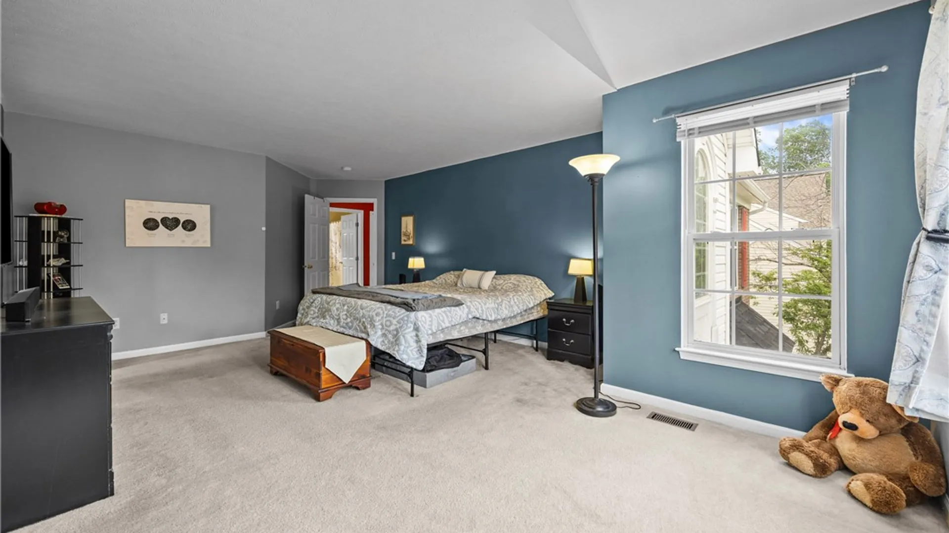 Property at 1310 Surrey Garden, Webster, NY 14580 33