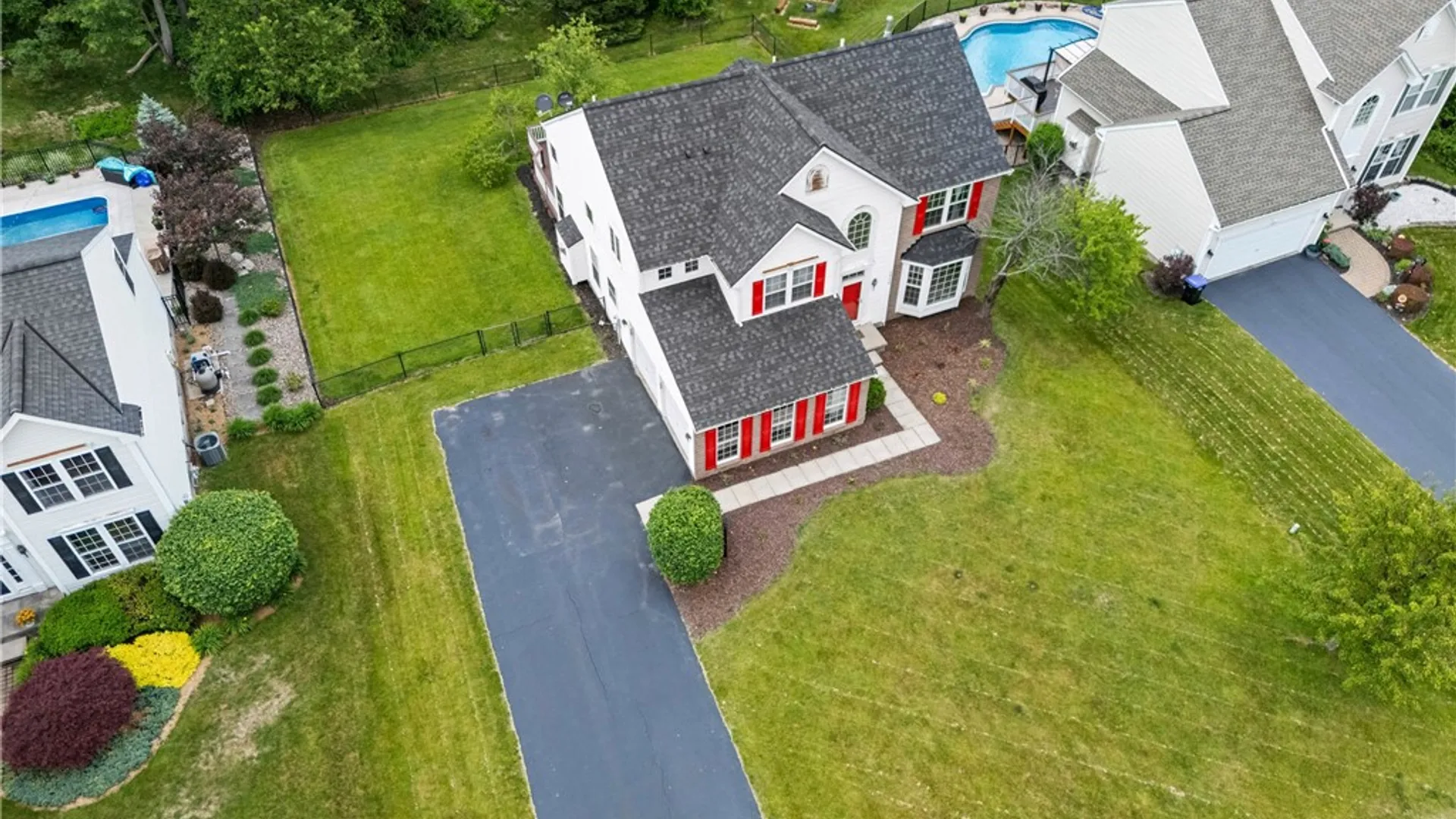 Property at 1310 Surrey Garden, Webster, NY 14580 49