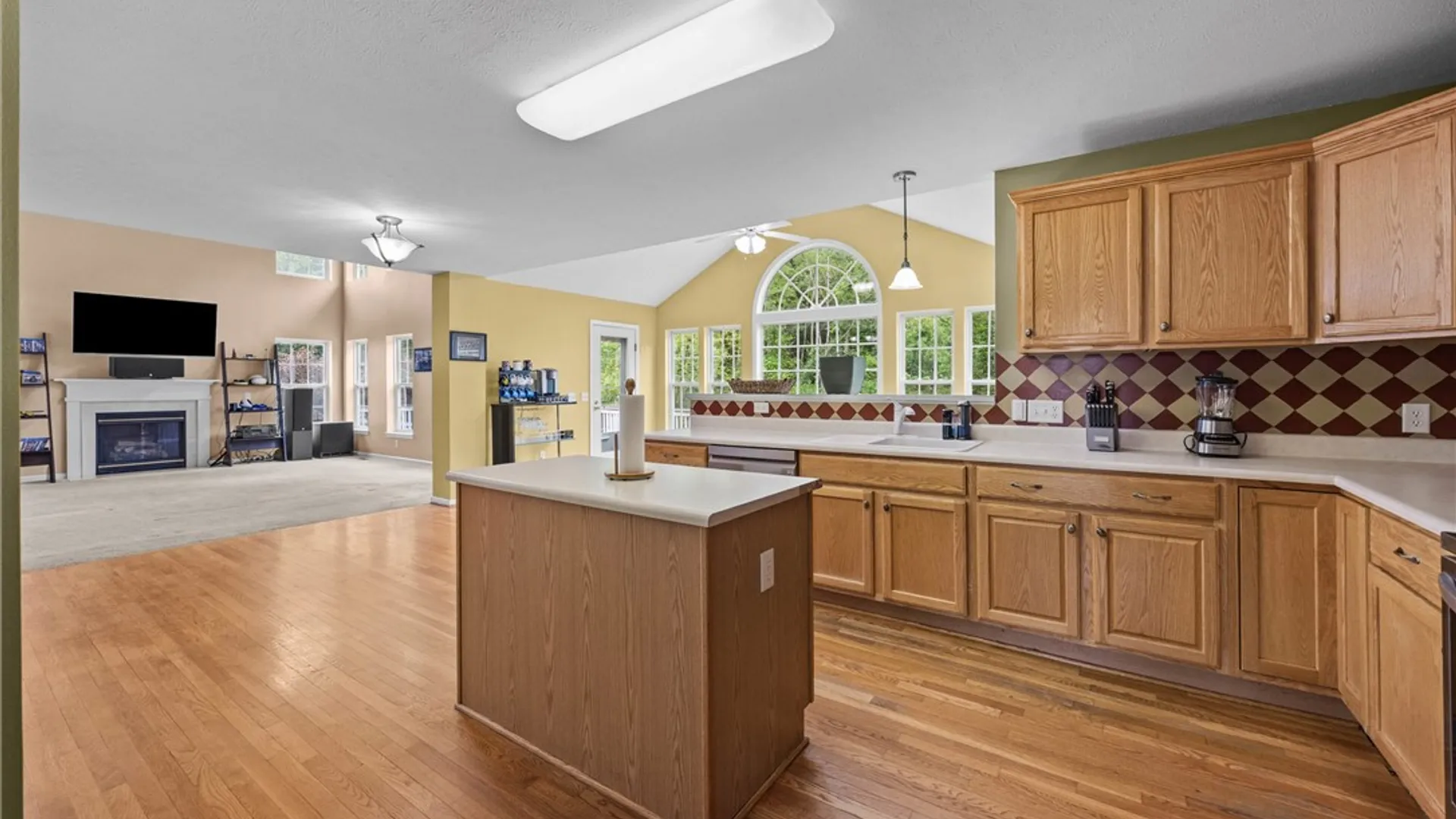 Property at 1310 Surrey Garden, Webster, NY 14580 9