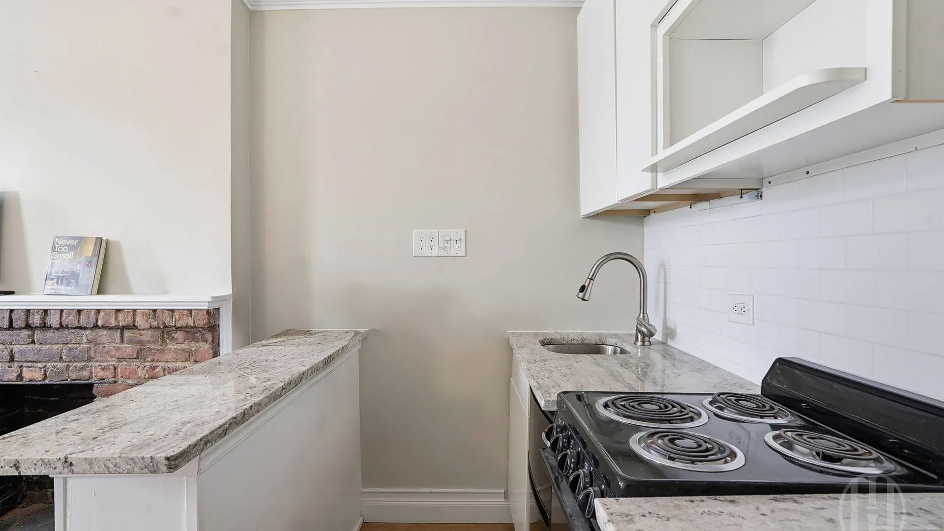 Property at 354 West 12th Street, New York, NY 10014 4