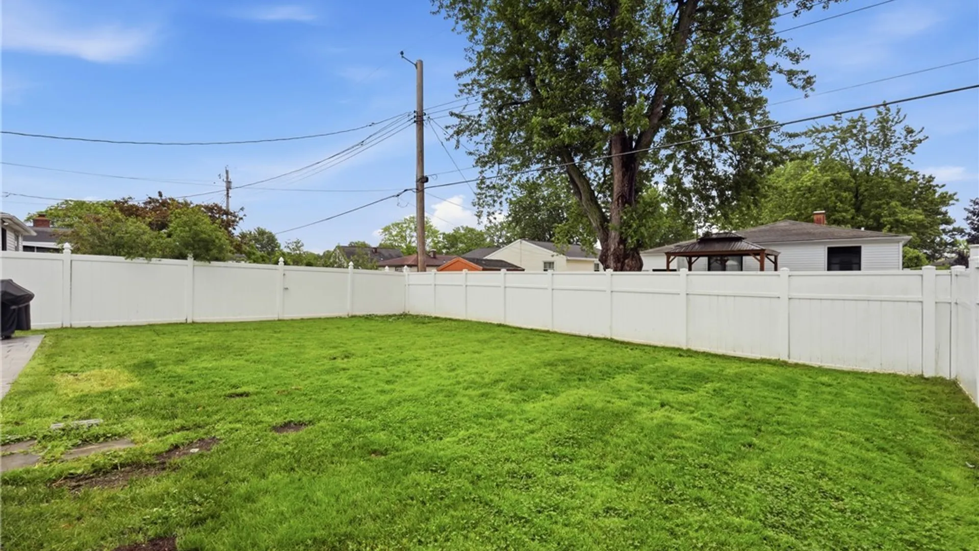 Property at 87 Bronx Drive, Cheektowaga, NY 14227 48