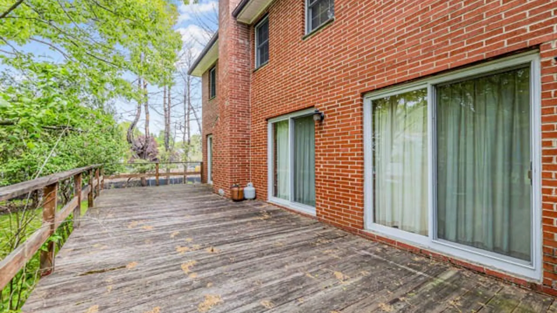 Property at 4 Carol Ln, Mamaroneck, NY 10543 13