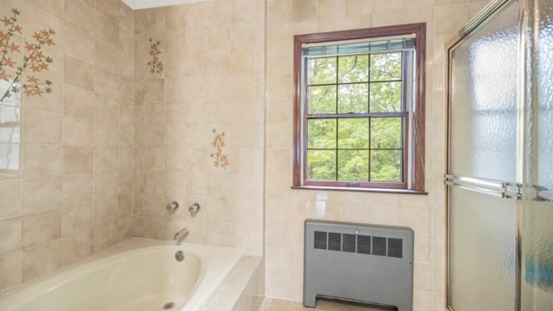 Property at 4 Carol Ln, Mamaroneck, NY 10543 42