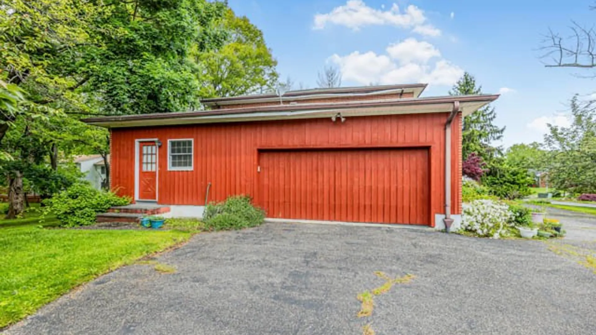 Property at 4 Carol Ln, Mamaroneck, NY 10543 8