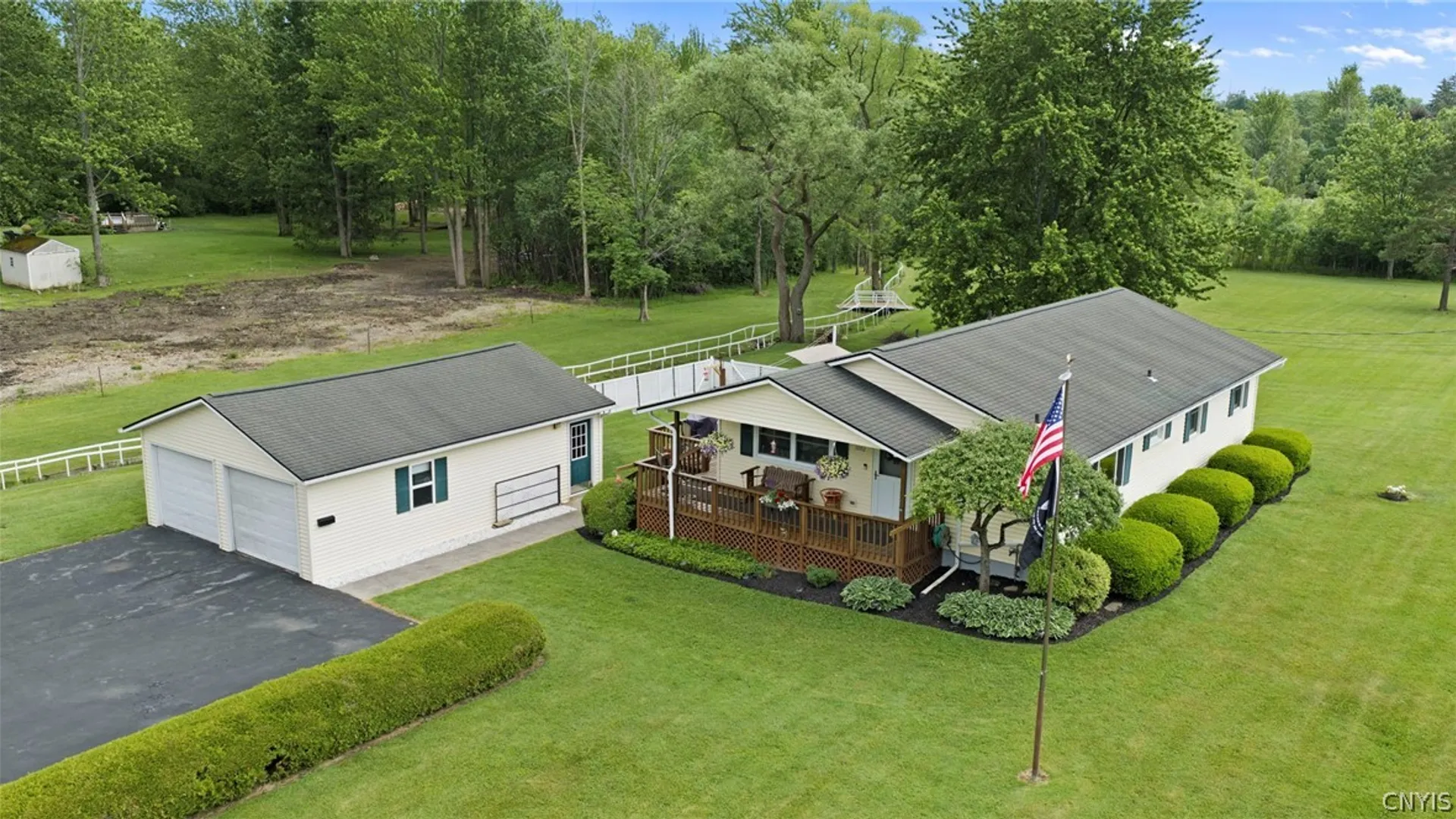 Property at 1092 Jewett Road, Skaneateles, NY 13152 2