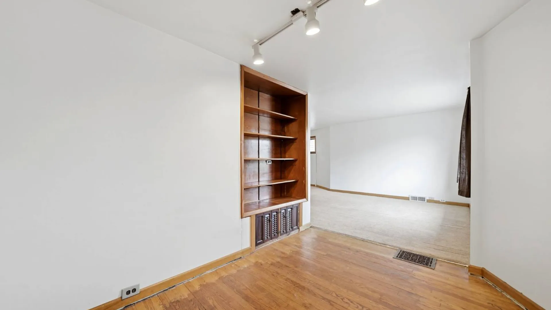 Property at 421 West Delavan Avenue, Buffalo, NY 14213 15