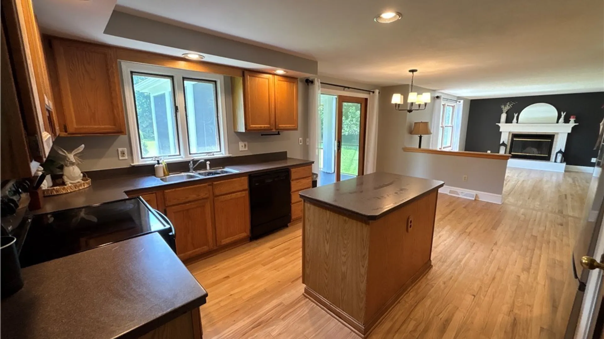 Property at 7888 E Ridge Pointe Drive, Manlius, NY 13066 15