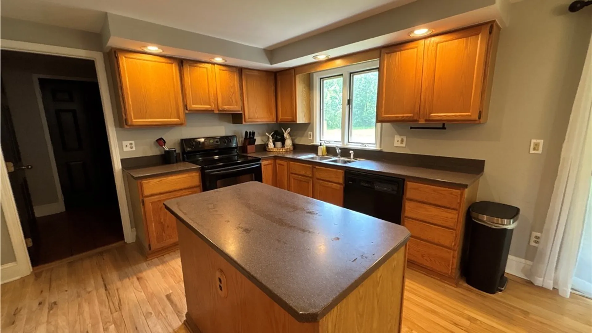 Property at 7888 E Ridge Pointe Drive, Manlius, NY 13066 18