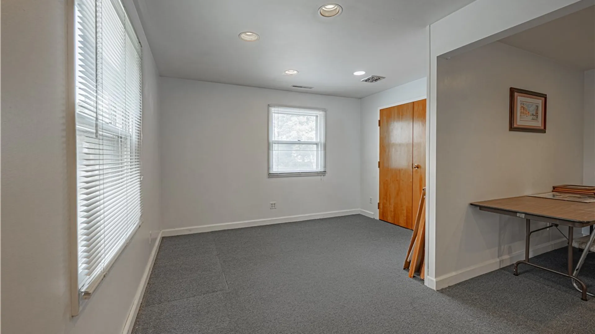 Property at 102 East Avenue, Lockport City, NY 14094 10