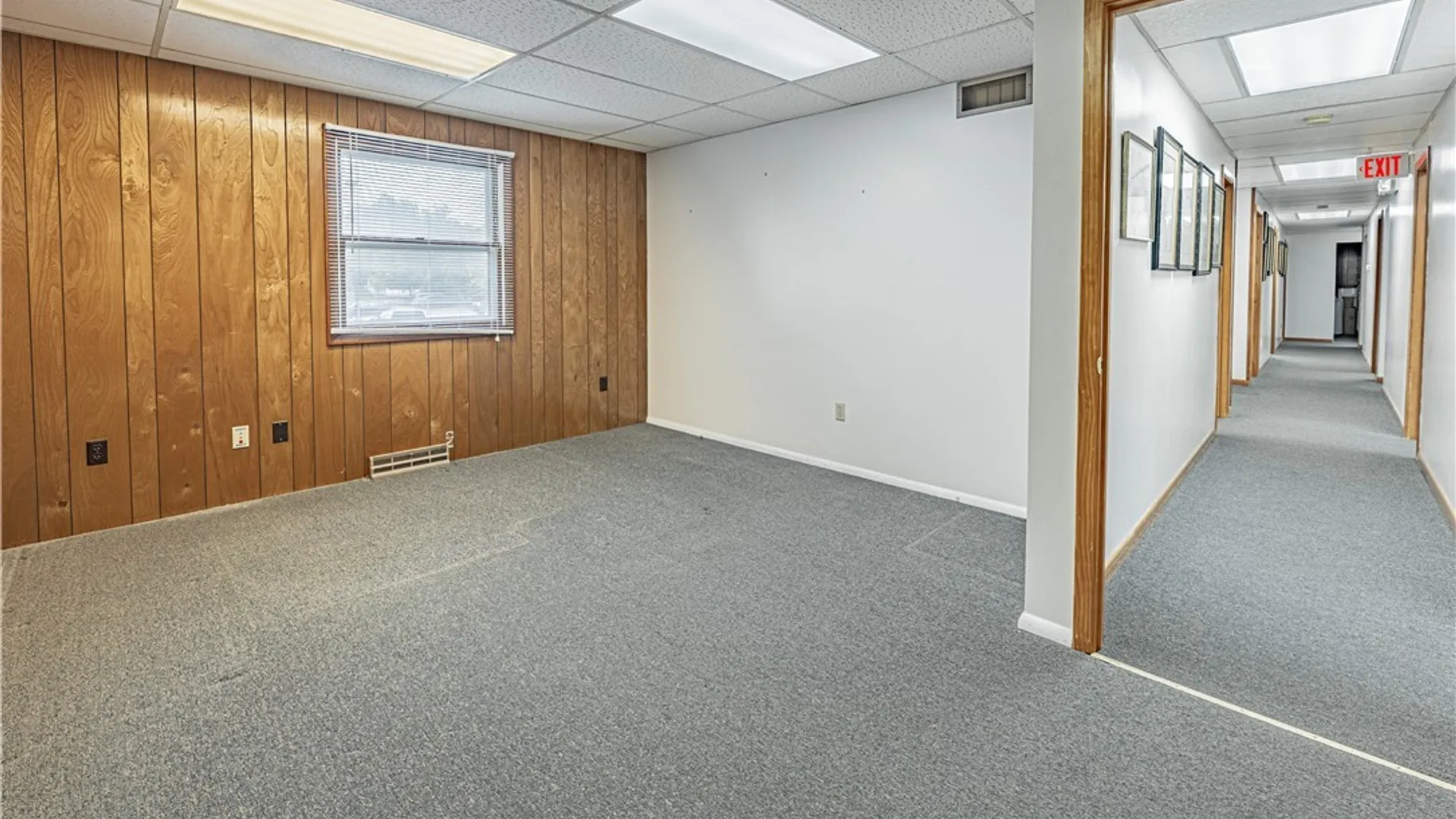 Property at 102 East Avenue, Lockport City, NY 14094 31