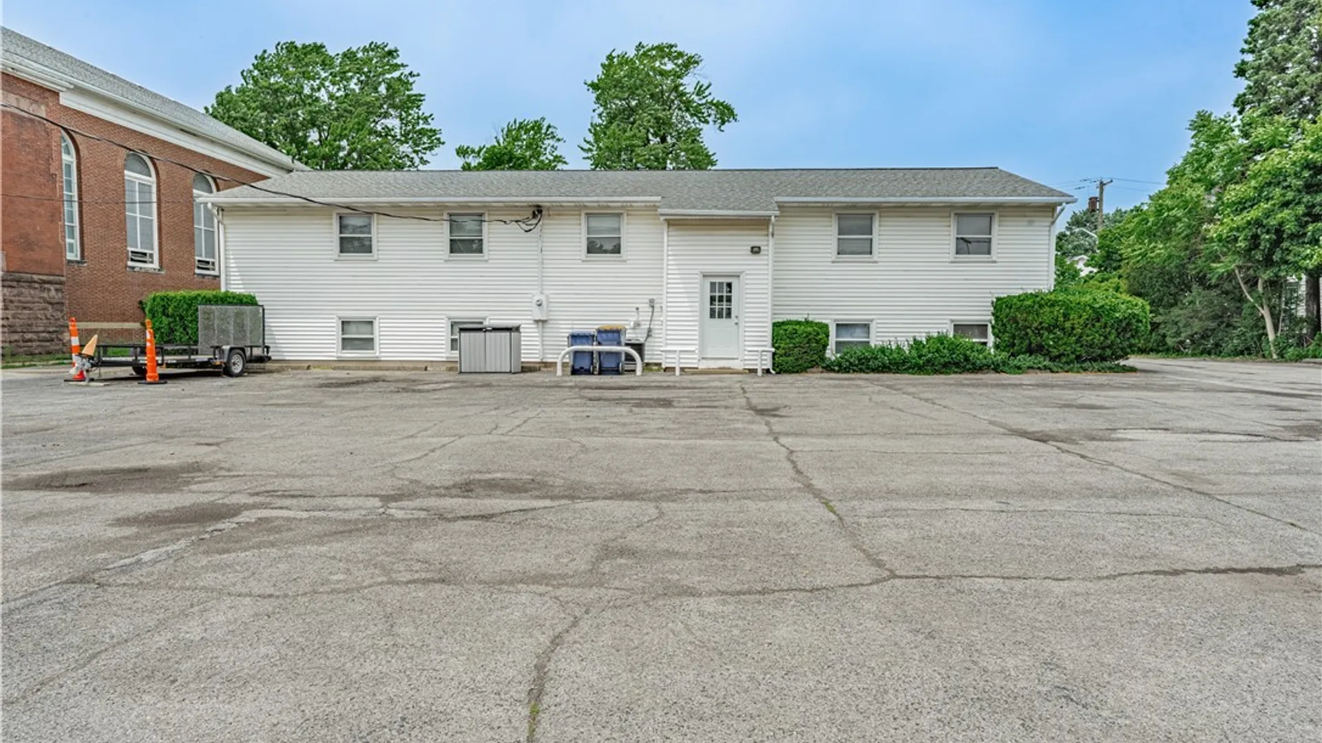 Property at 102 East Avenue, Lockport City, NY 14094 6