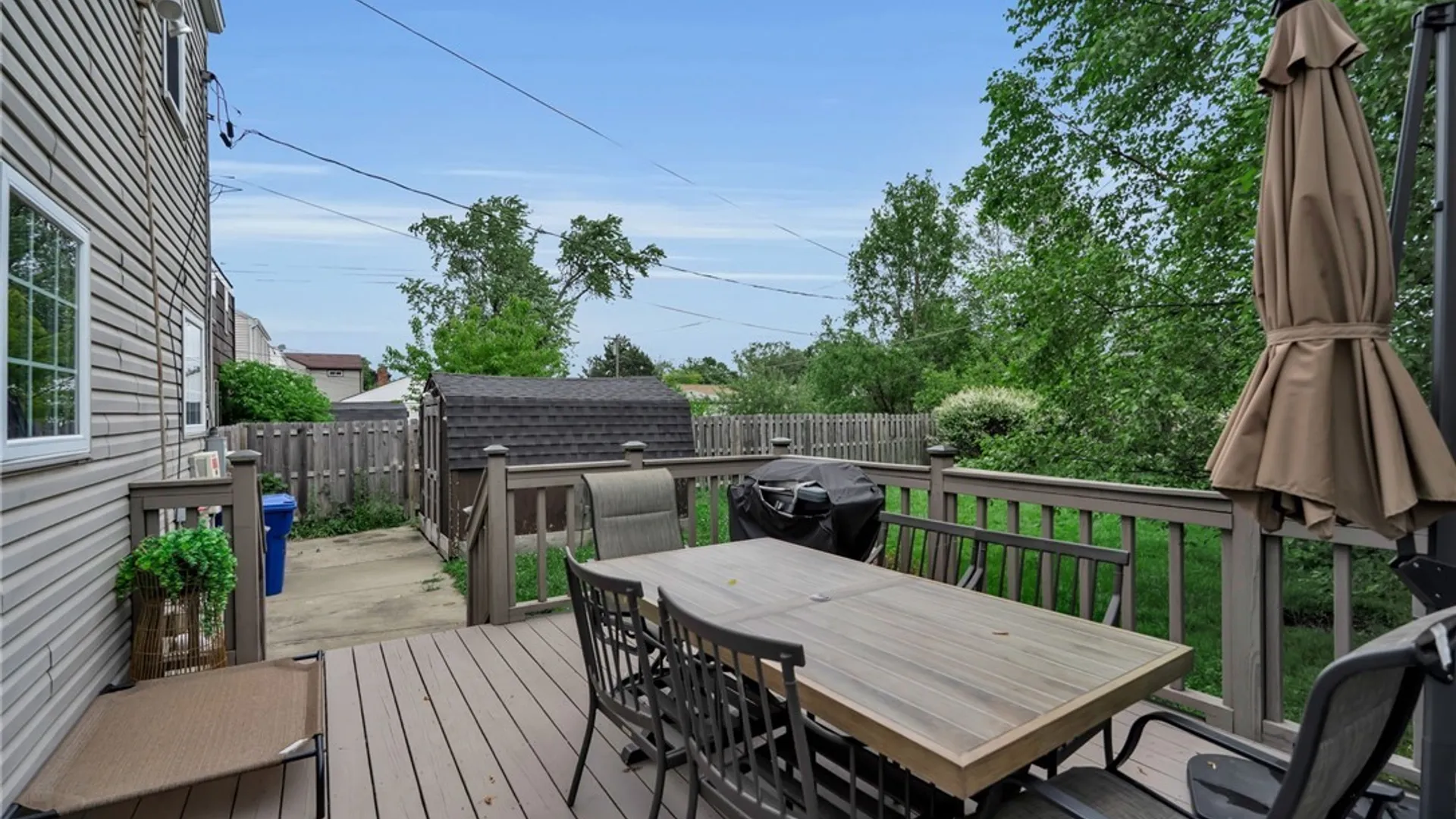 Property at 210 Woodcrest Drive, West Seneca, NY 14220 10