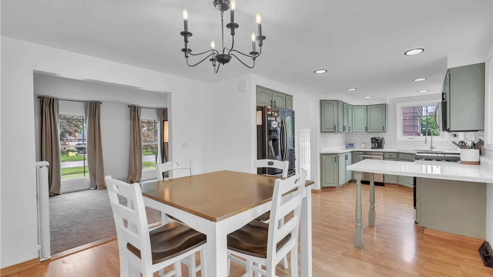 Property at 210 Woodcrest Drive, West Seneca, NY 14220 19