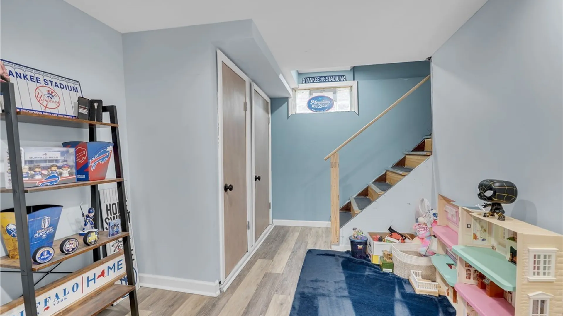 Property at 210 Woodcrest Drive, West Seneca, NY 14220 38