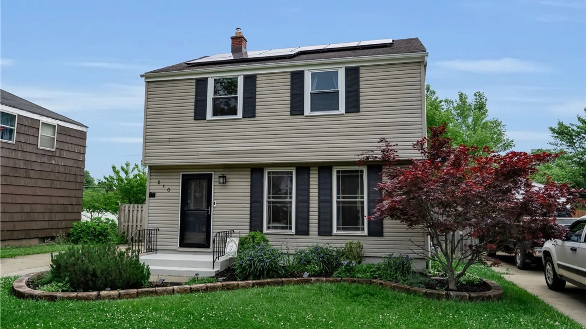 Property at 210 Woodcrest Drive, West Seneca, NY 14220 5