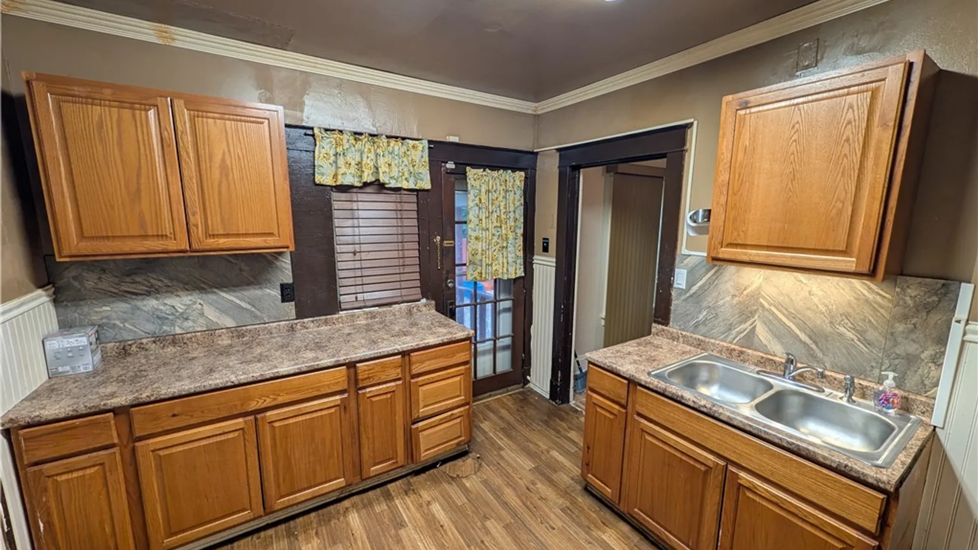 Property at 752 Spruce Avenue, Niagara Falls, NY 14301 2