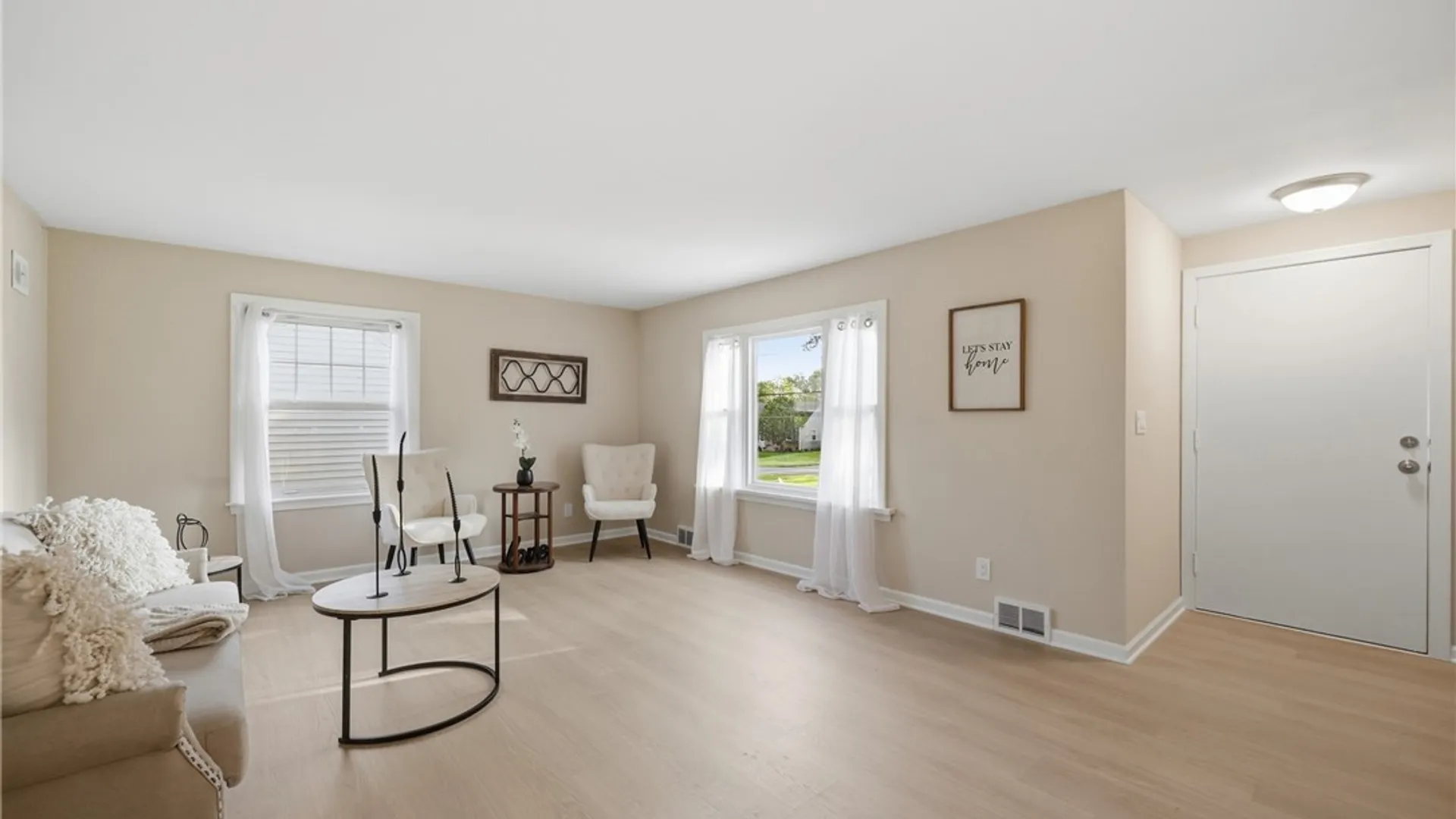 Property at 51 Hillcrest Drive, West Seneca, NY 14224 6