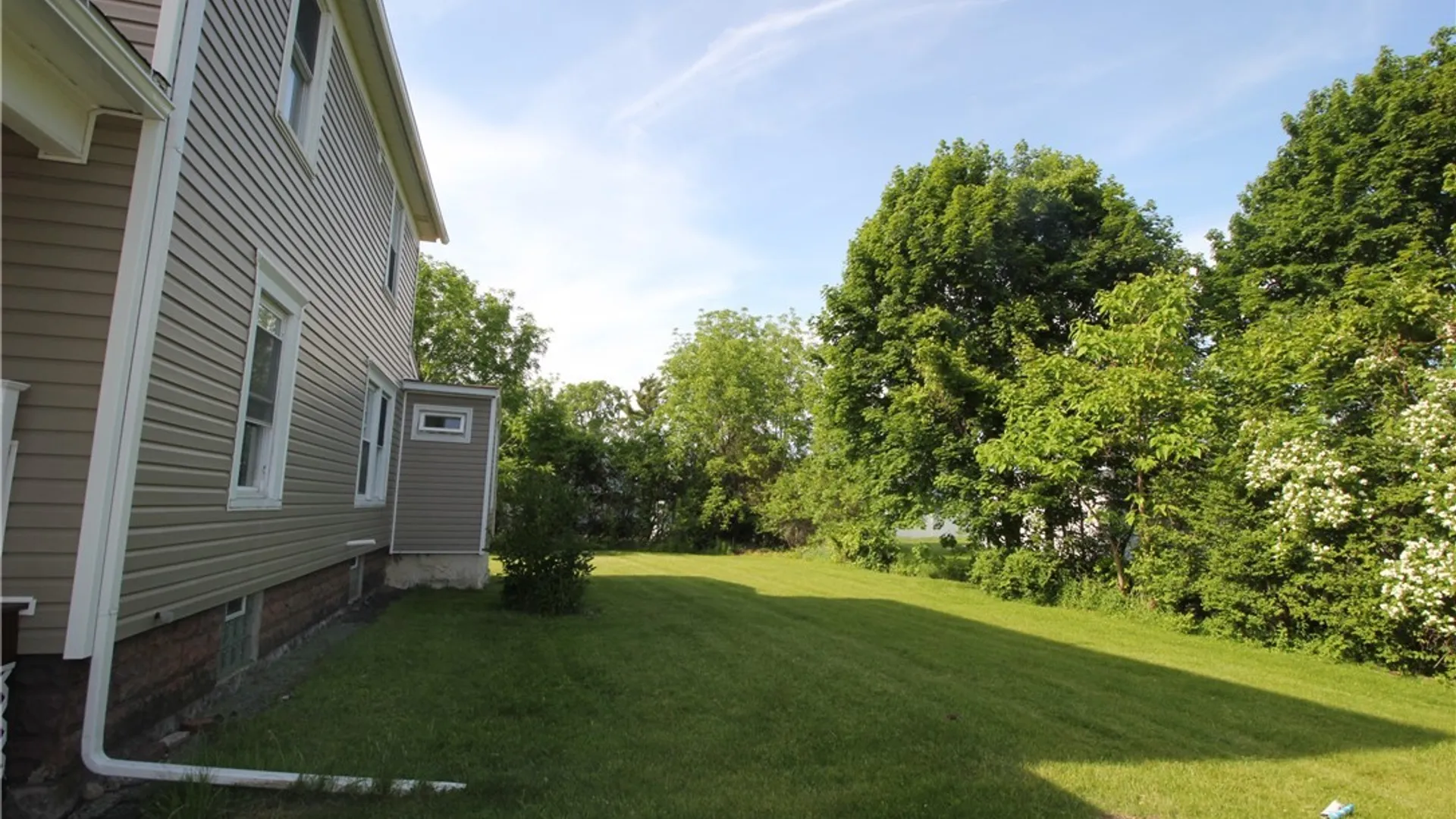 Property at 102 Bennett Street, DeWitt, NY 13057 3