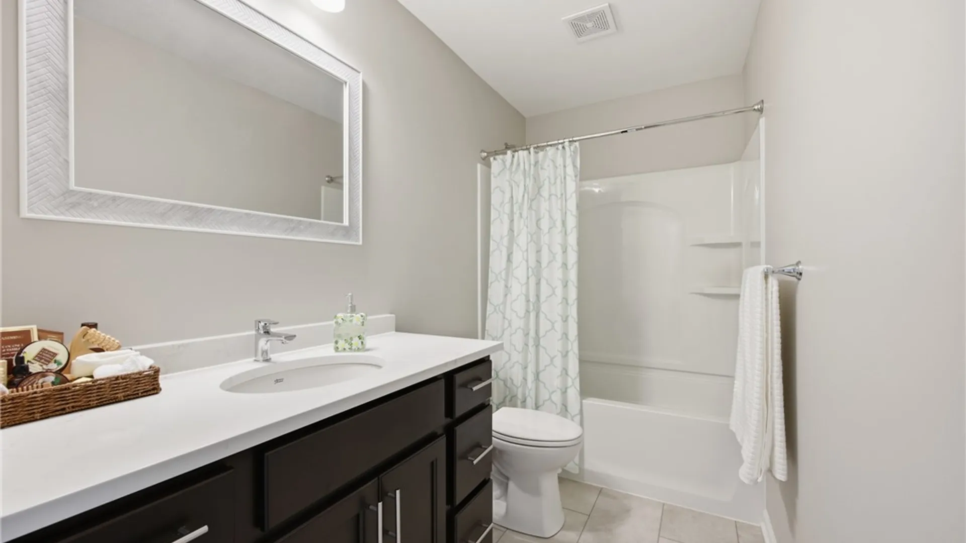 Property at 13 Canalview Terrace, Amherst, NY 14228 31