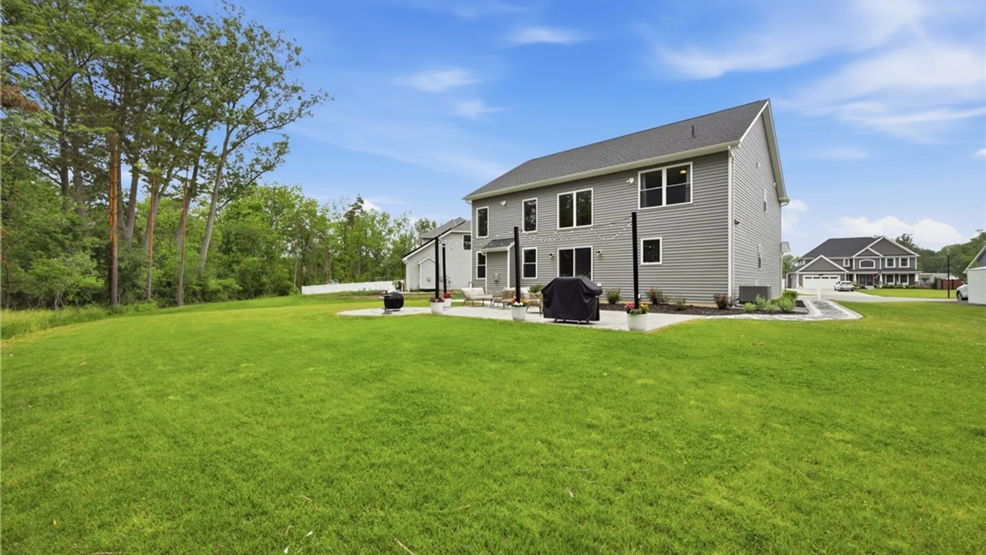 Property at 13 Canalview Terrace, Amherst, NY 14228 39
