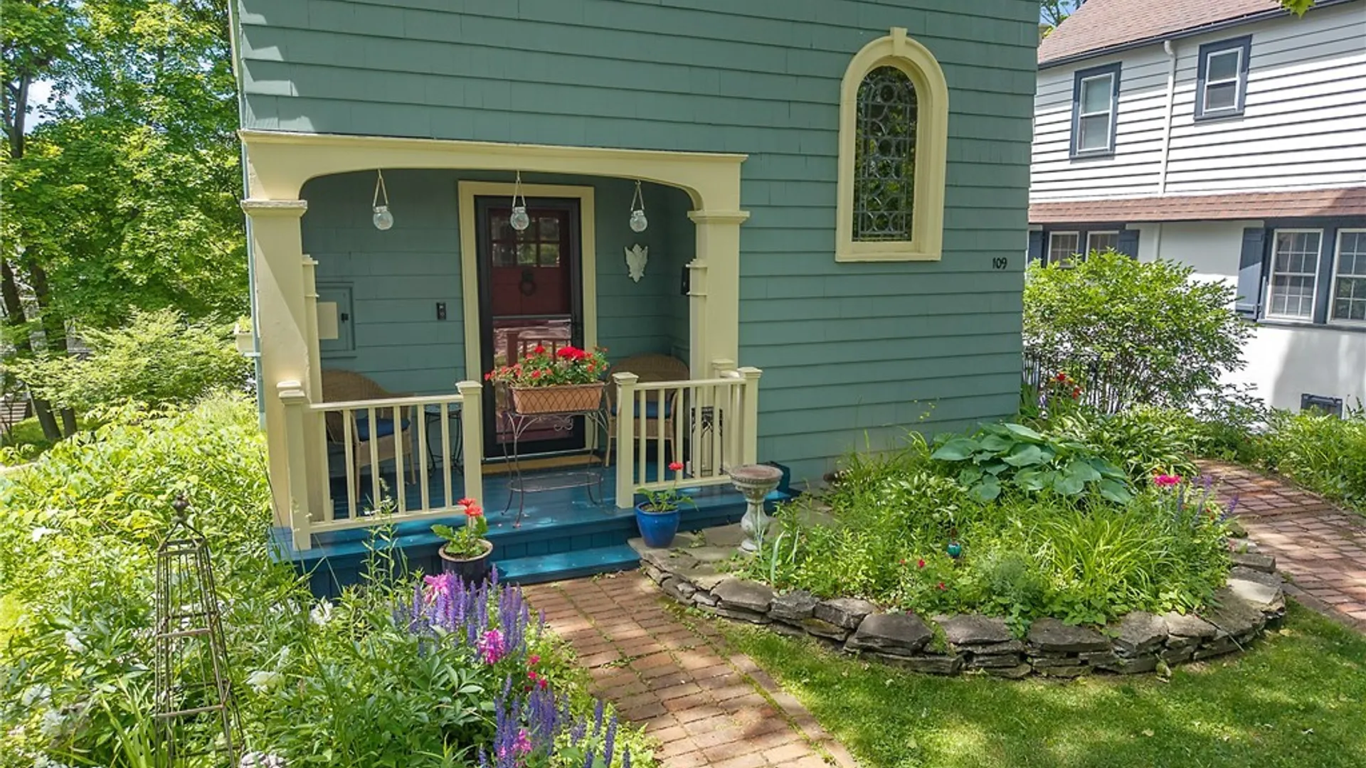 Property at 109 Euclid Terrace, Syracuse, NY 13210 3
