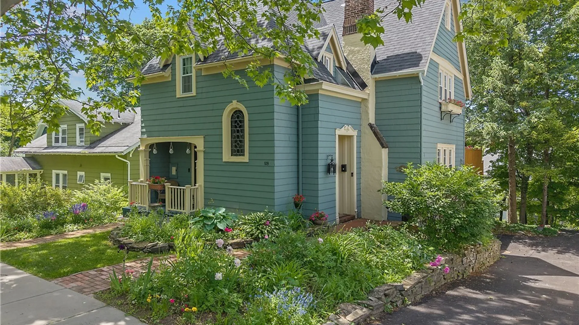 Property at 109 Euclid Terrace, Syracuse, NY 13210 42