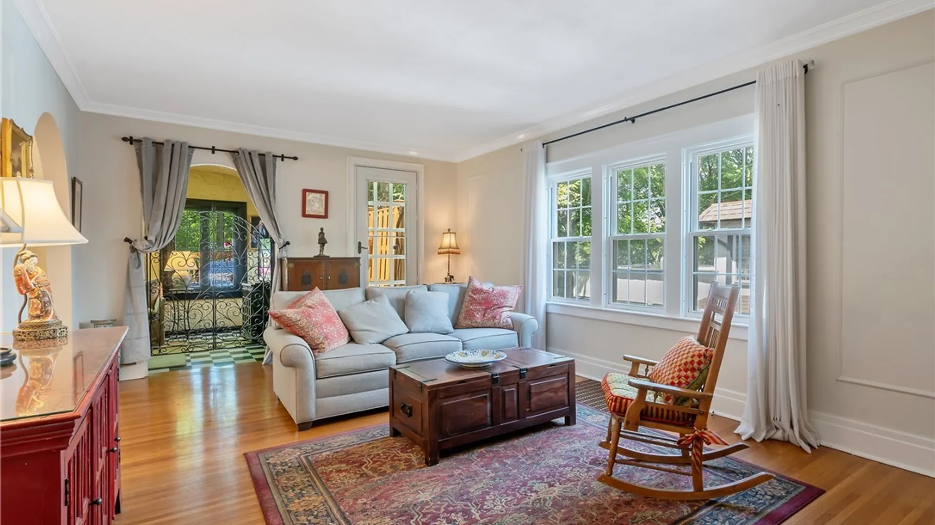 Property at 109 Euclid Terrace, Syracuse, NY 13210 8